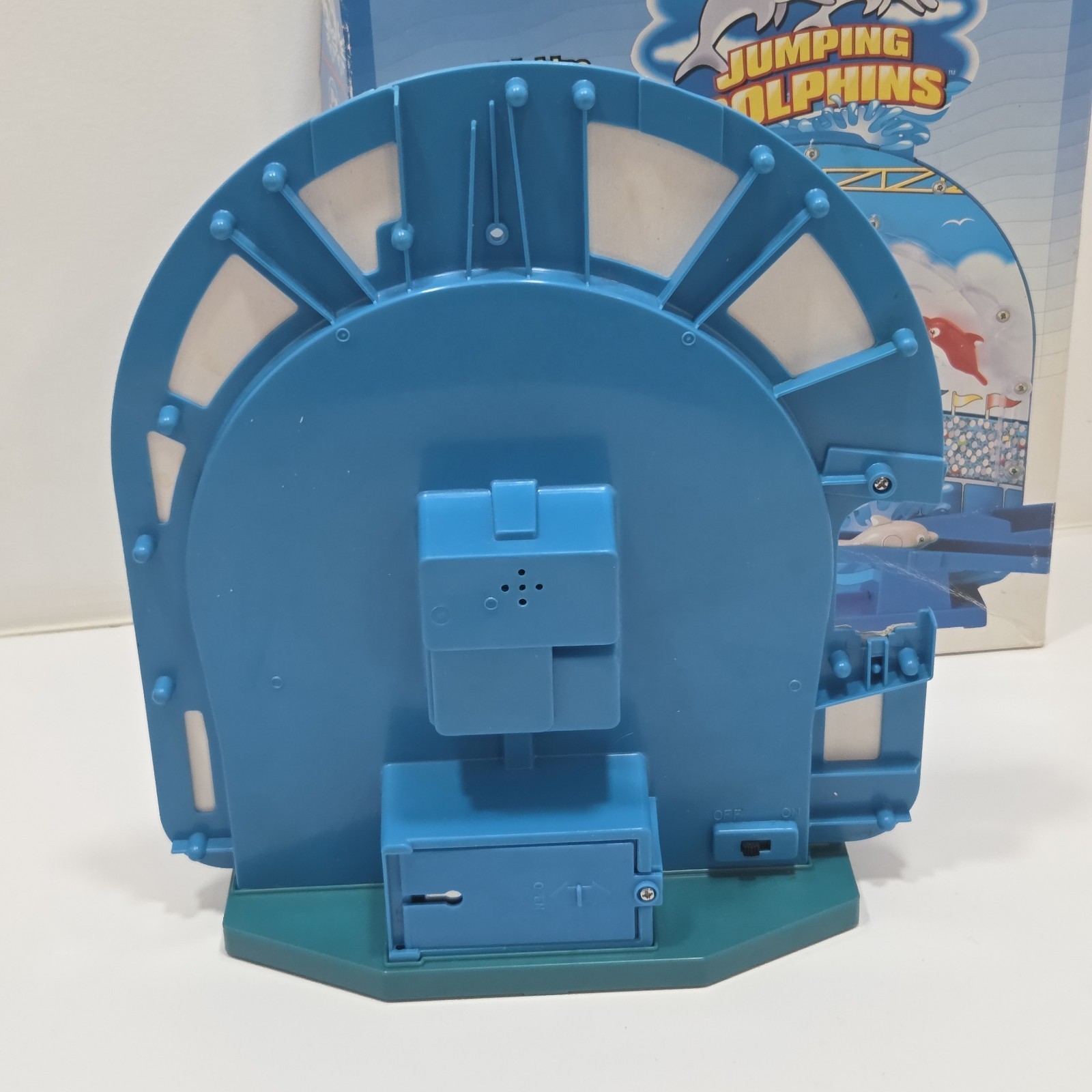 1995 Jumping Dolphins Game DY Toy Works See Video Has Broken Piece (For Parts)