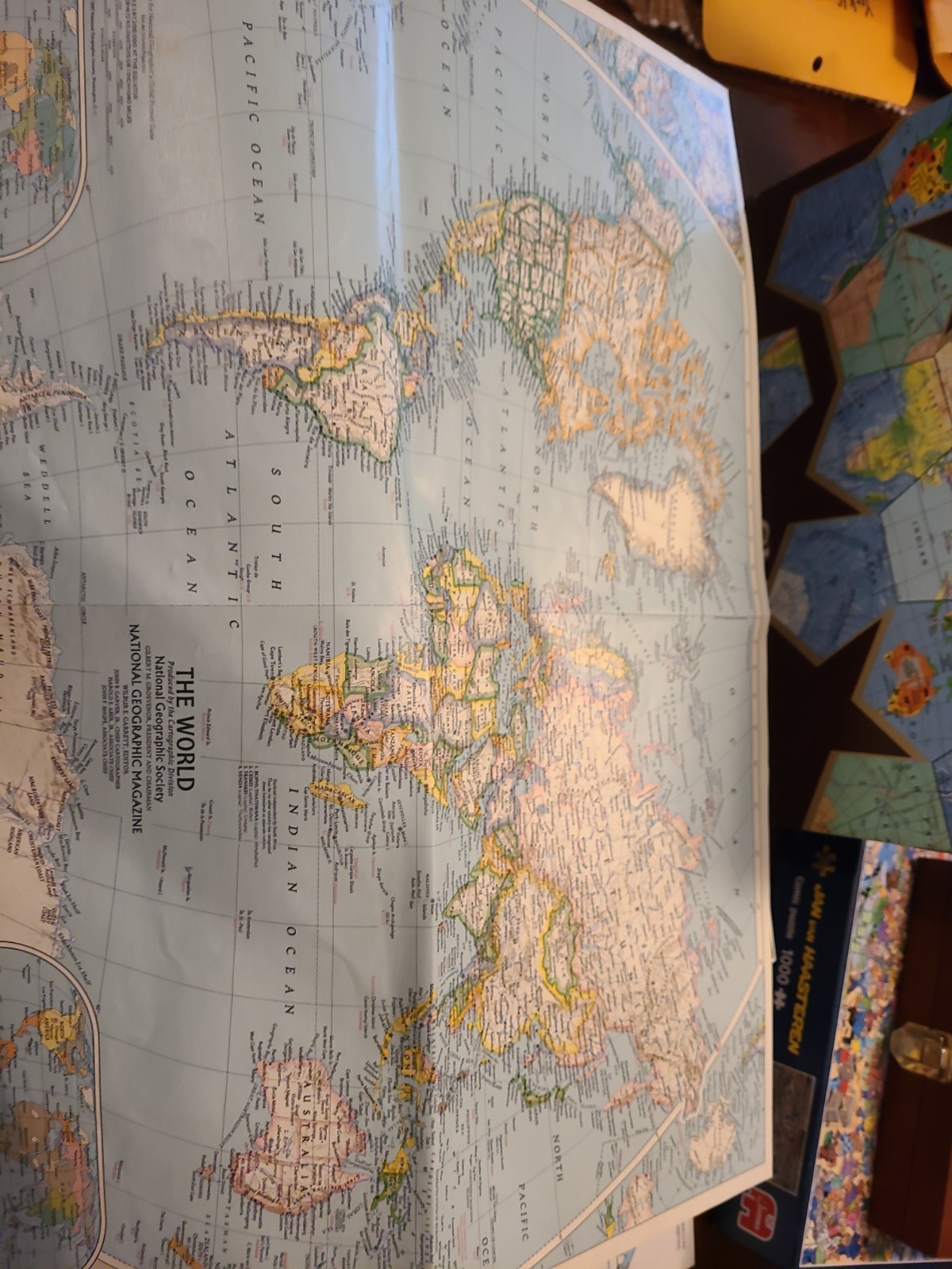 National Geographic Global Pursuit Vintage 1987 Geography Board Game