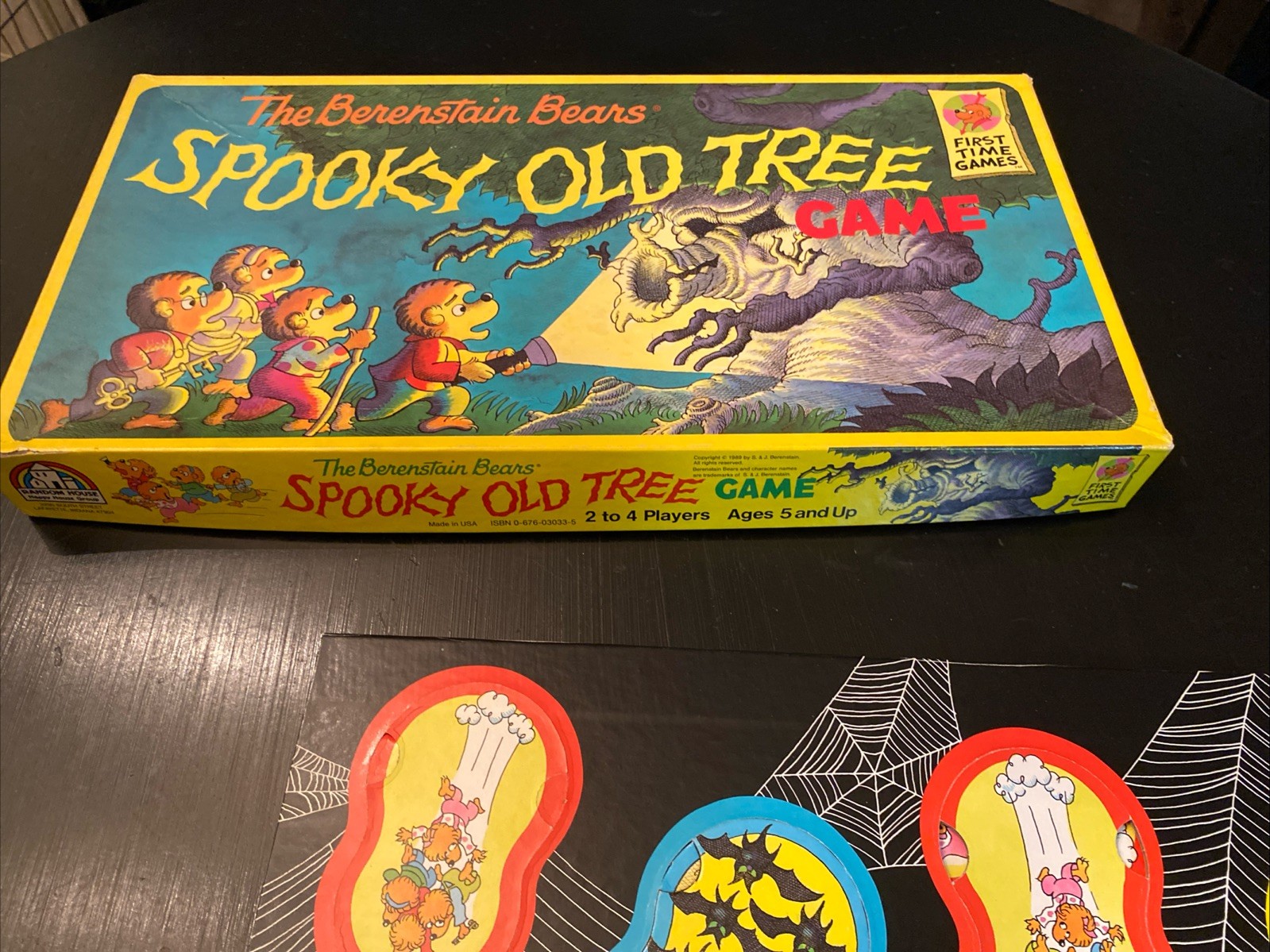 Vintage 1989 The Berenstain Bears Spooky Old Tree Board Game