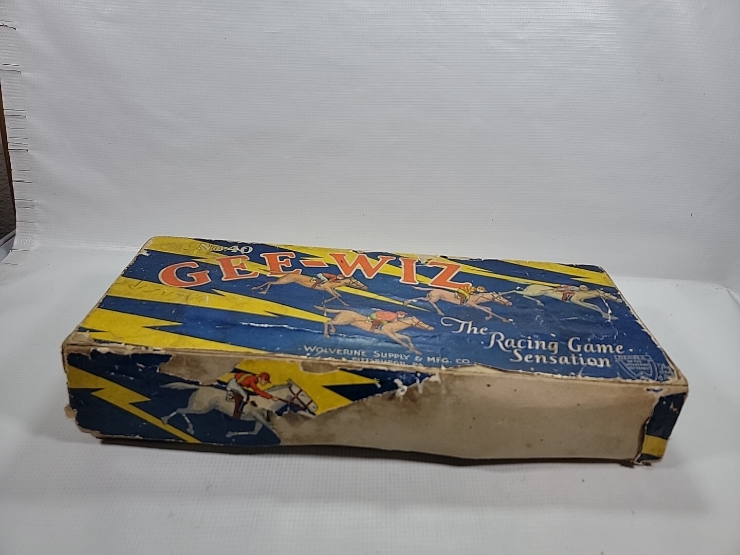 Vintage Gee-Wiz No.40 – Racing Game Tin Litho Simulator Wolverine Horse