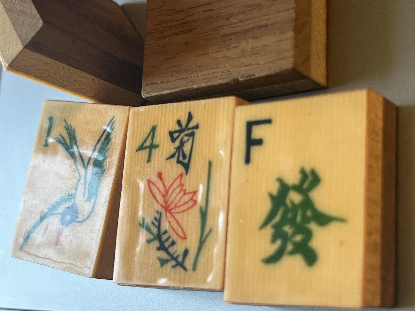 Vtg 1920s French Ivory Pyralin Mahjong Set original Box 142 tiles two-layer wood