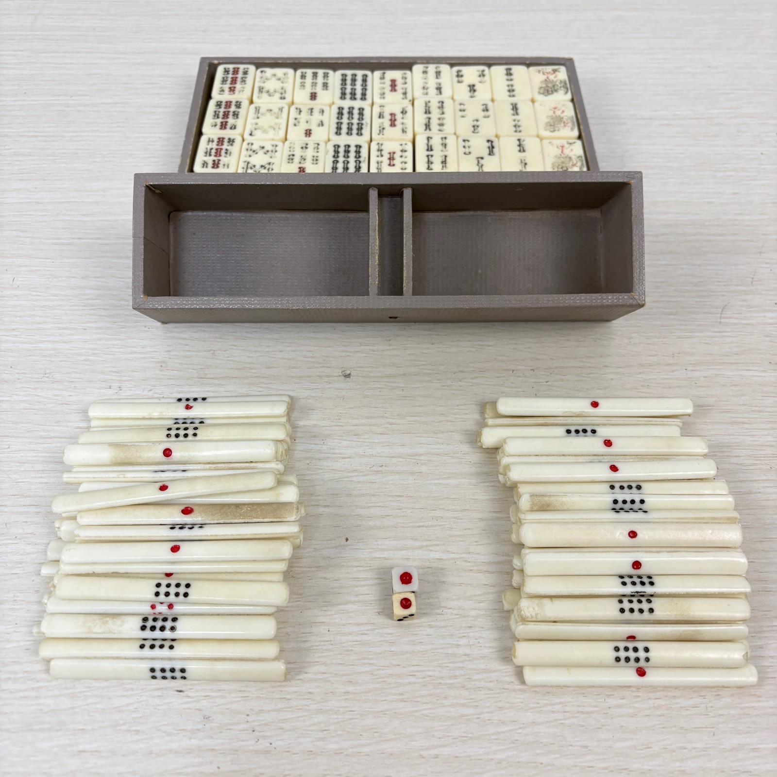 Vintage Japanese Mahjong Tile Set Brown Leather Case 1950s-60s Ivory Tiles AS-IS