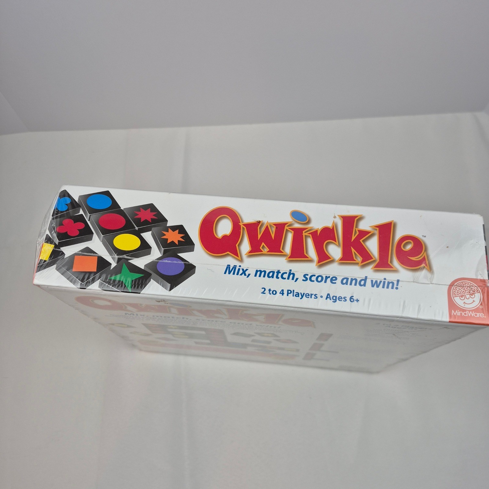 Qwirkle Board Game MindWare NEW Sealed Family Strategy Shapes Colors Puzzle 6+