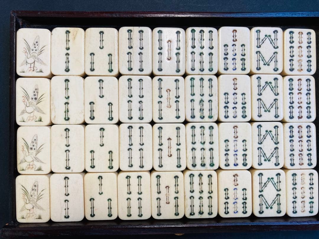 Antique Chinese Mahjong Set Bone Bamboo Houun Carved Wood Case Vintage 1920s