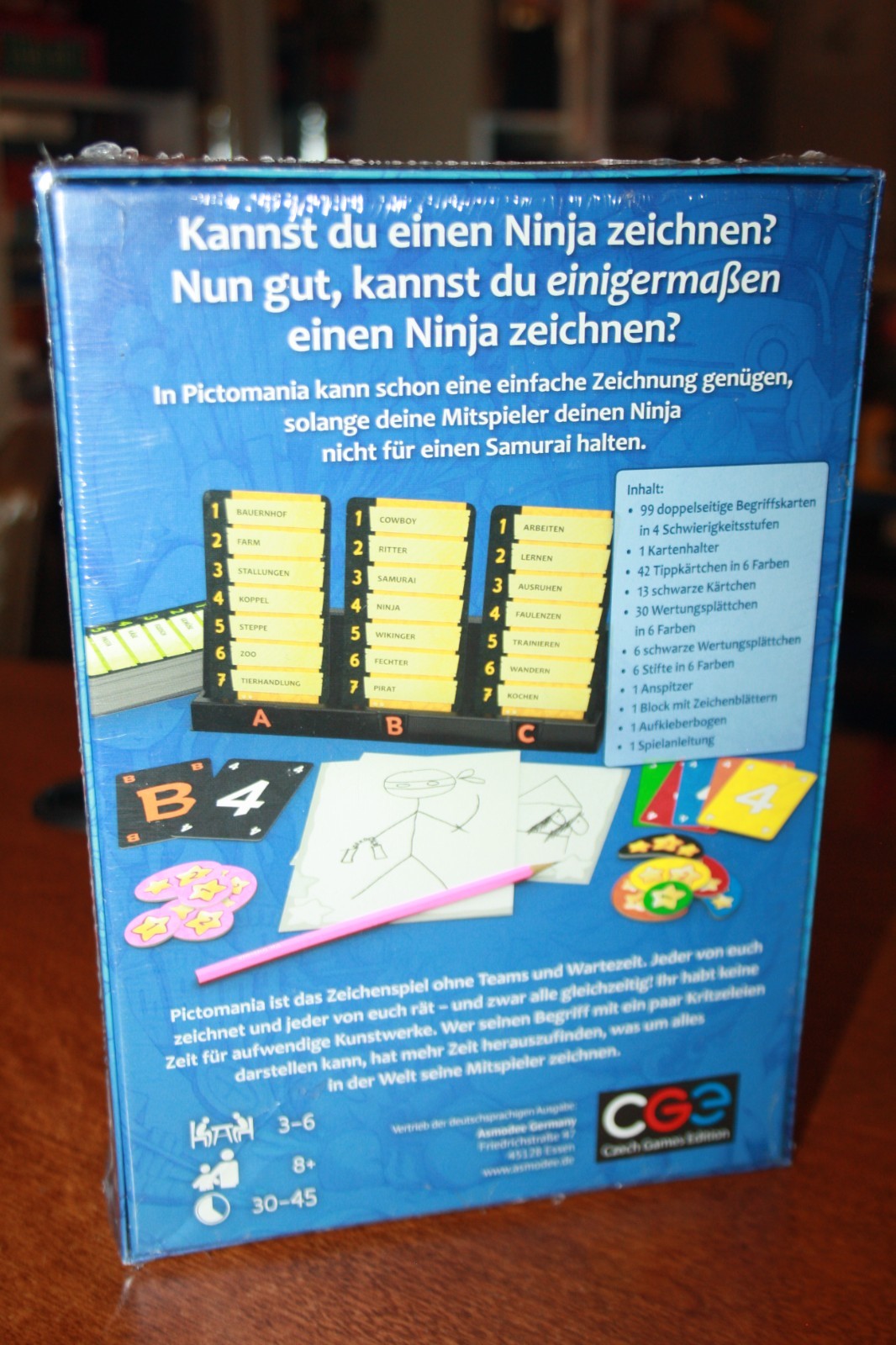 Pictomania Game – Description on Back in German, not sure if game is in English
