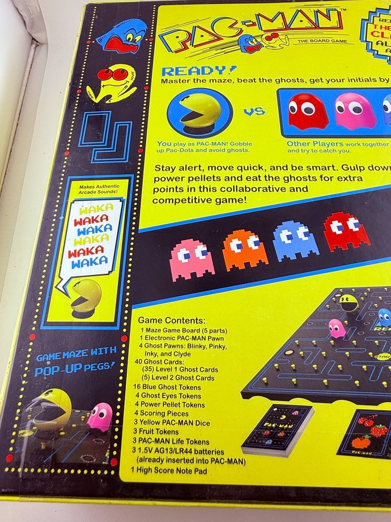 PAC-MAN The Board Game Buffalo Games Retro Arcade Classic Complete 2018