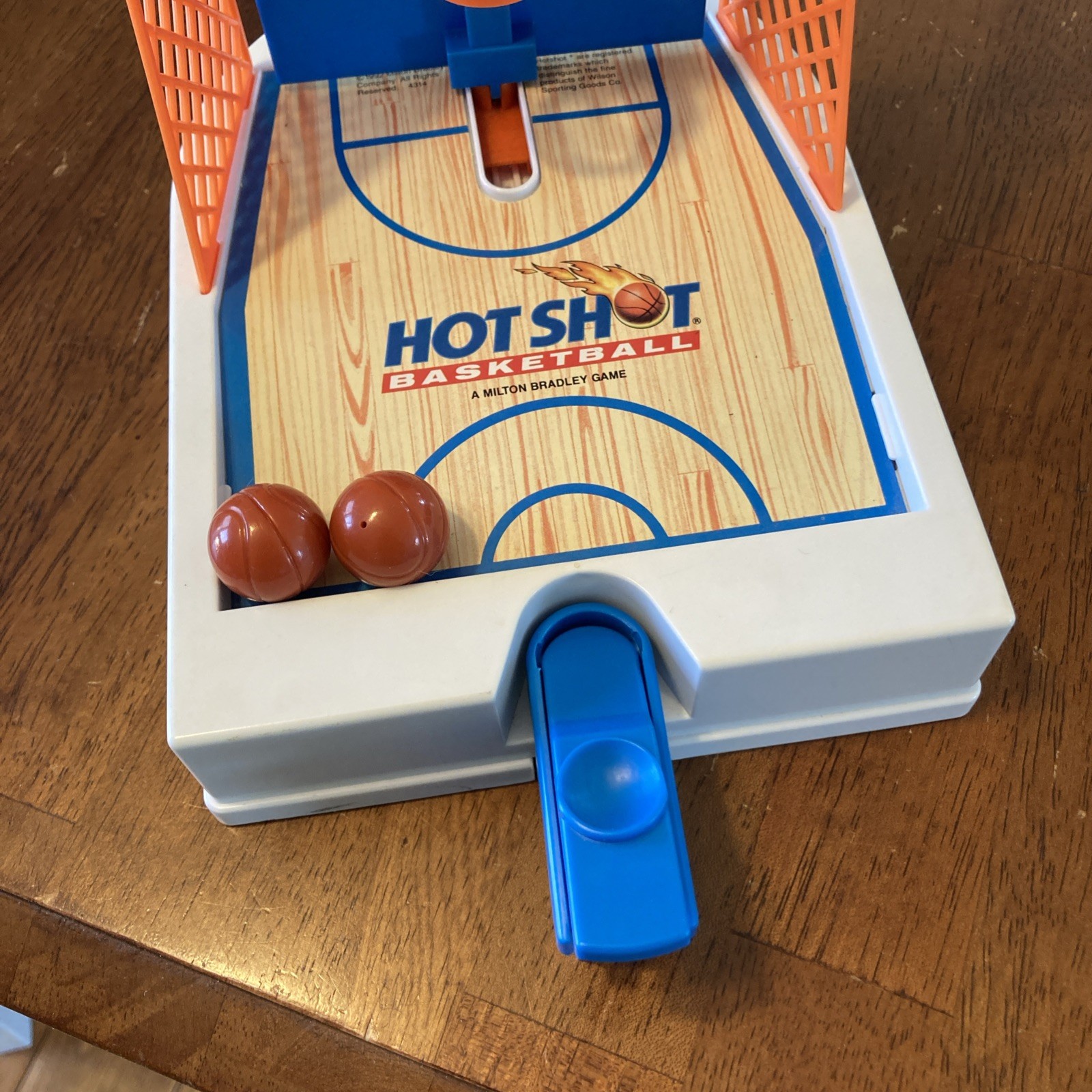 Vintage 1992 Hot Shot Basketball Milton Bradley Travel Game Motorized Game