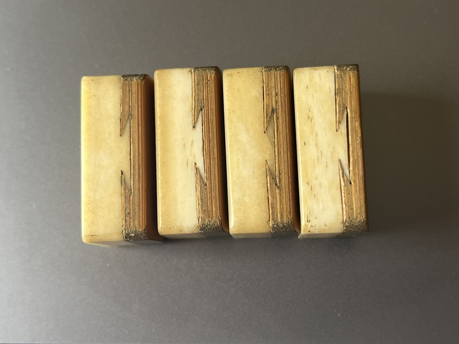 lot 4 Vtg 1920s Mahjong Large Bone/Bamboo Replacement Tiles 2 DOT – thick bone