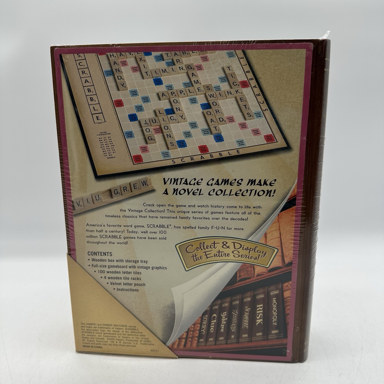 Hasbro Parker Bros 42751 Scrabble Vintage Crossword Board Game in Wooden Case