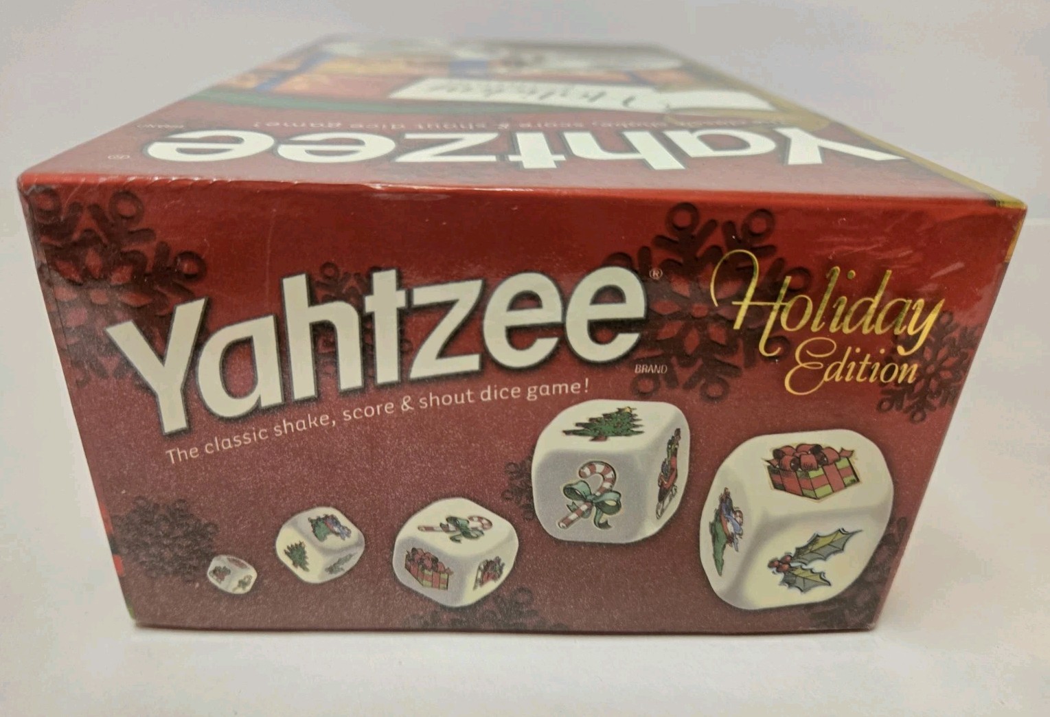 Yahtzee Holiday Edition Christmas Family Dice Game Hasbro-Missing Green Tokens