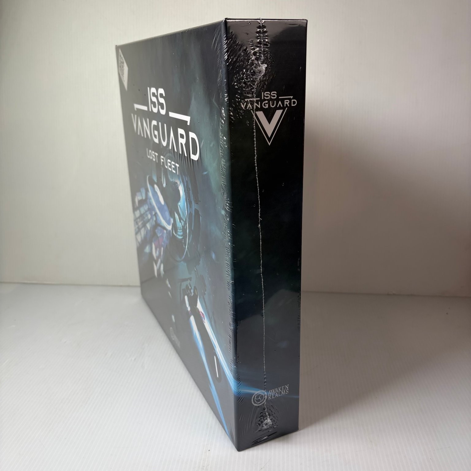 ISS Vanguard Lost Fleet Expansion Board Game Awaken Realms 1-4 Players Ages 14+