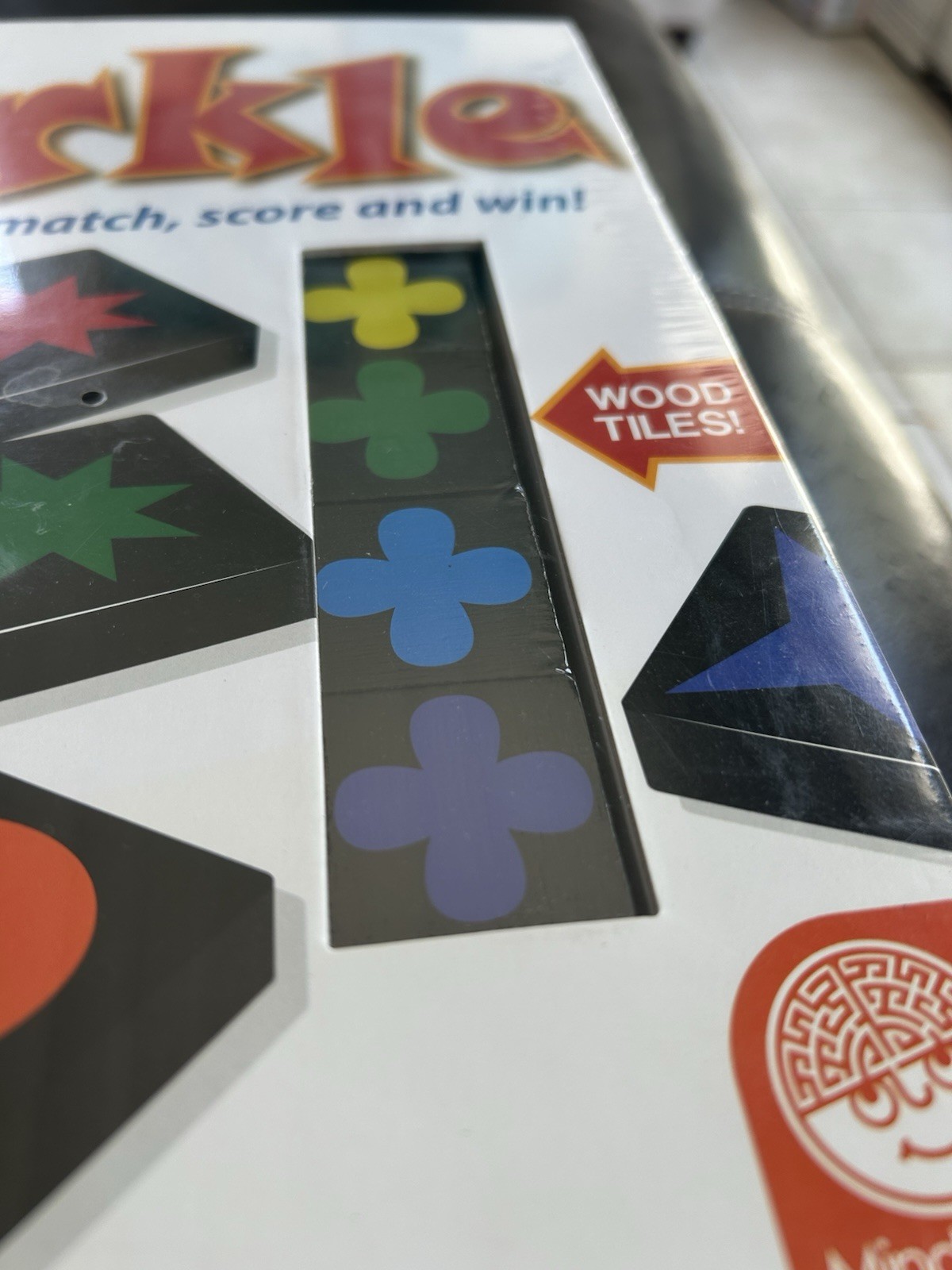 NEW Qwirkle Board Game MindWare Wooden Tiles Sealed Complete Family Game Mensa