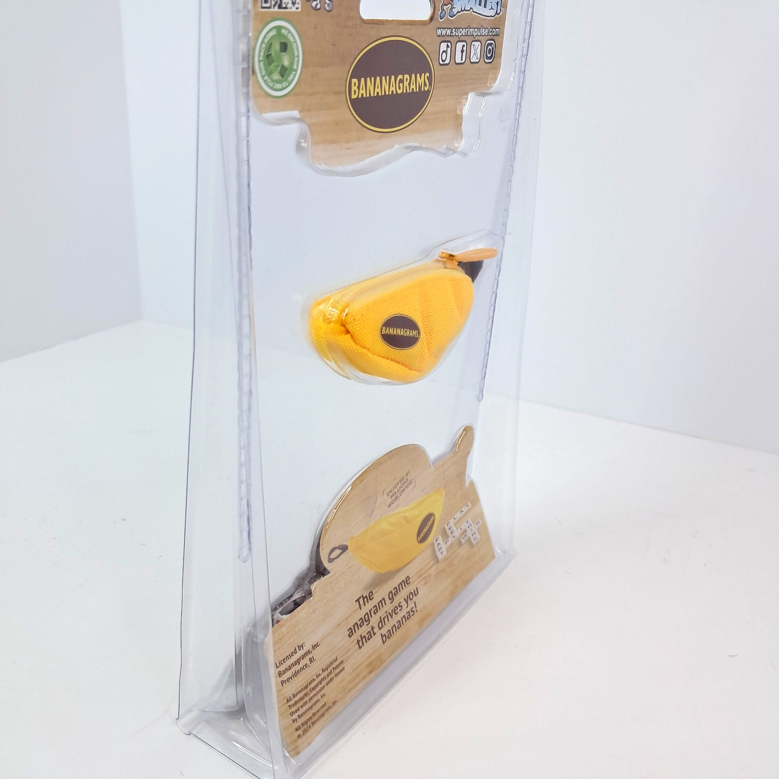 Worlds Smallest Bananagrams Family Word Game Mini Travel Size 1 Pouch 14 Tiles