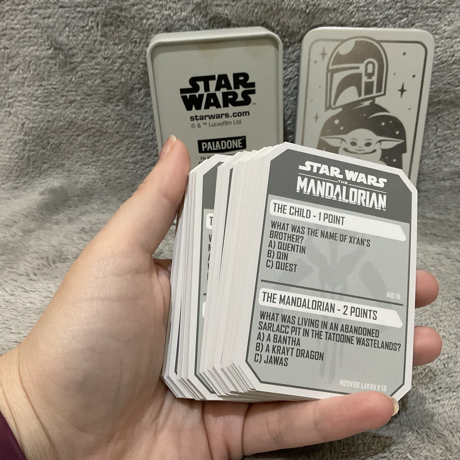 Disney Star Wars Mandalorian 100 Question Quiz trivia Card Game Baby Yoda Grogu