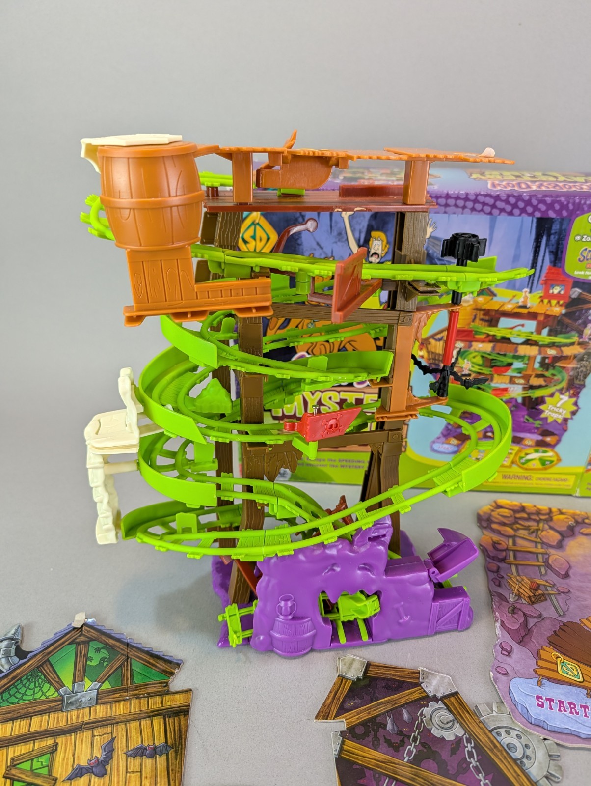 Scooby Doo 2013 Pressman Mystery Mine Board Game