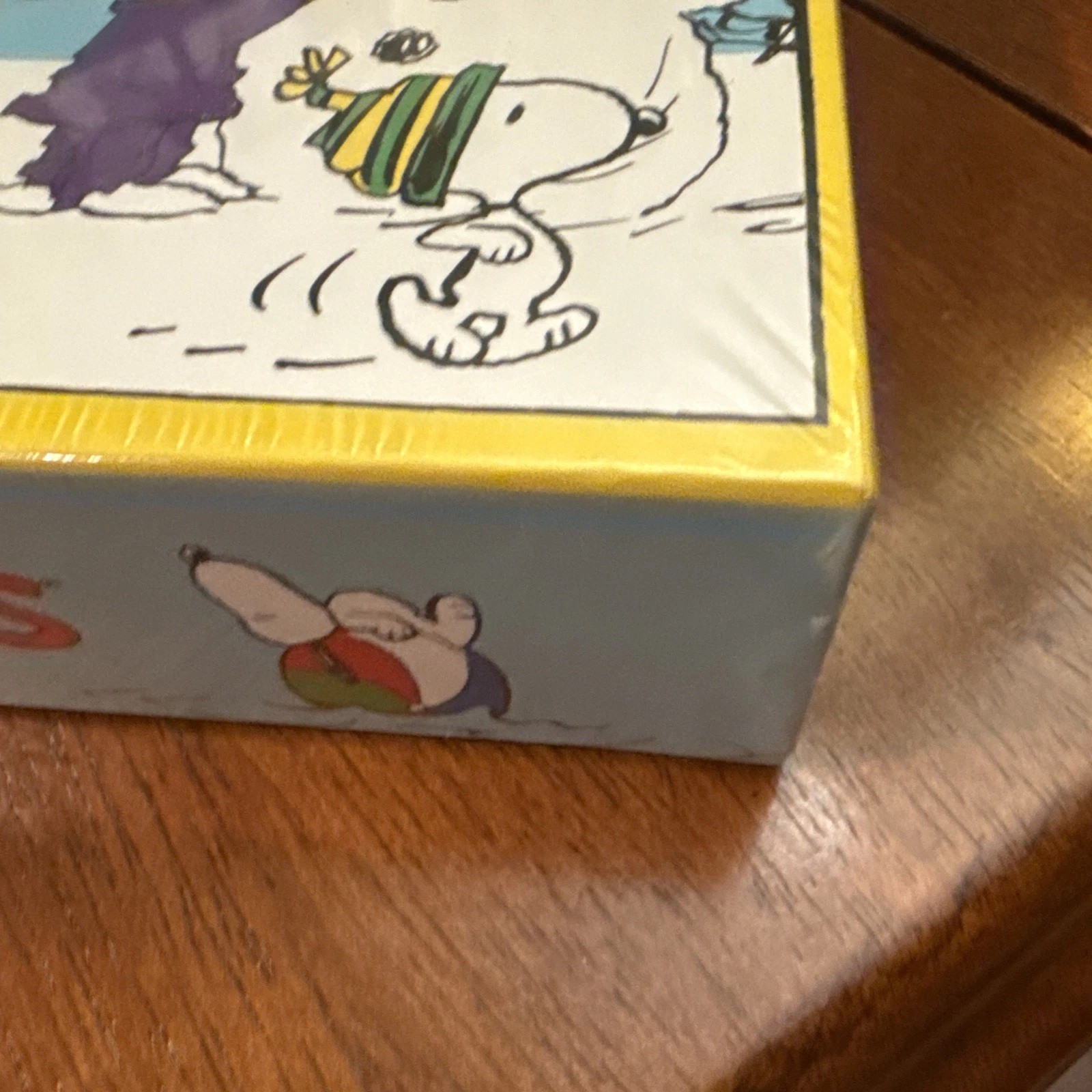 2023 NEW MONOPOLY PEANUTS BOARD GAME HASBRO CHARLIE BROWN SNOOPY & FRIENDS