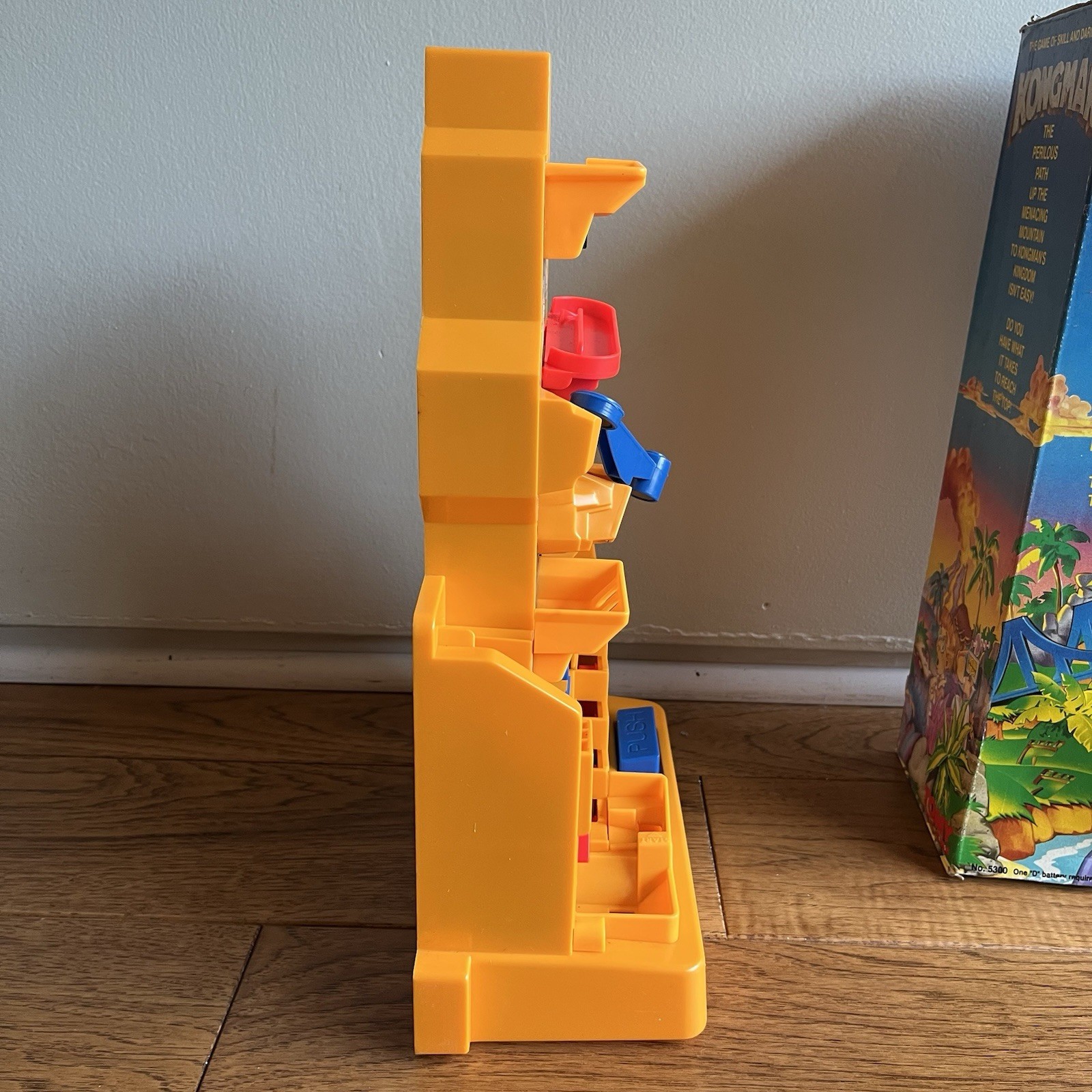 Vintage 1982 Tomy Kongman Game w Box Parts Battery Toy King Kong Marble Maze