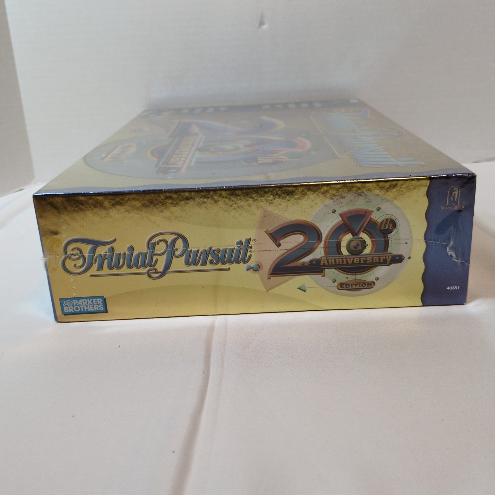 Trivial Pursuit 20th Anniversary Edition Cards Board Game Trivia SEALED NEW