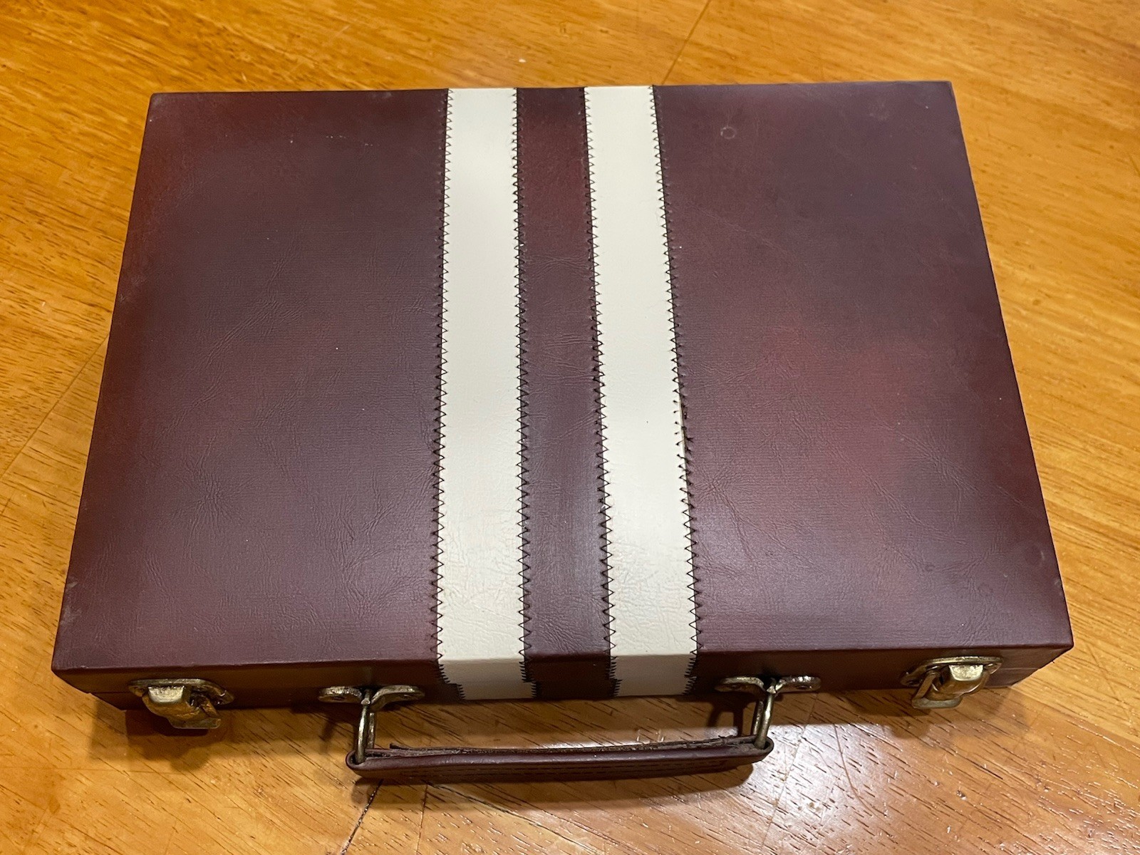 VTG 1970 Backgammon Game Set Faux Leather Brown Case 15×10 NOT Complete Travel