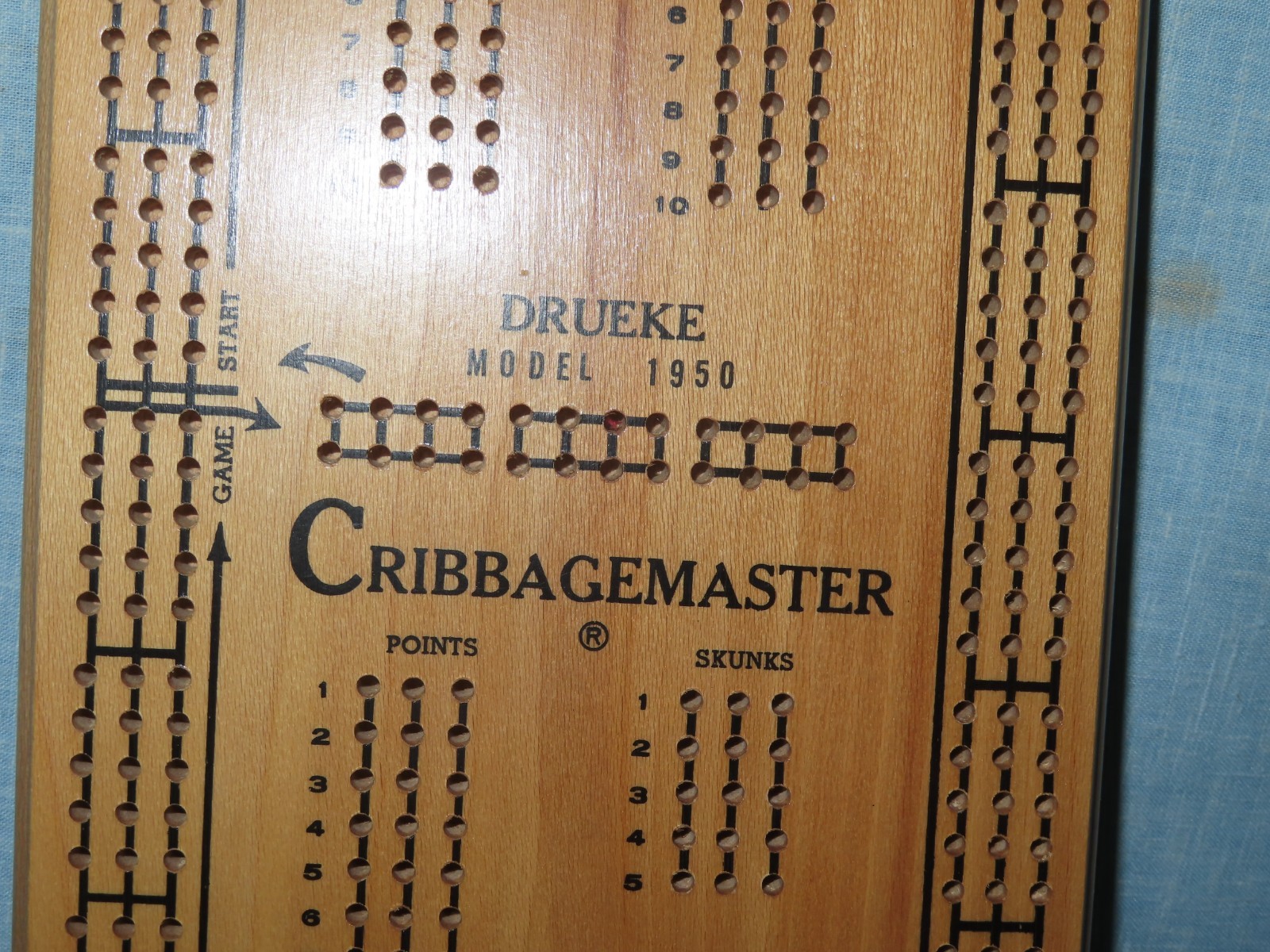 Drueke Cribbage Master Cribbage Board Model 1950 w/Pegs, Instructions, Box