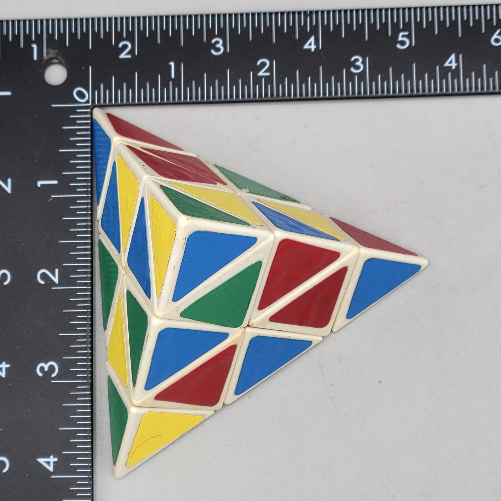 Vintage Pyraminx by Tomy Twist Puzzle Brain Teaser Cube Game 1980s White Base