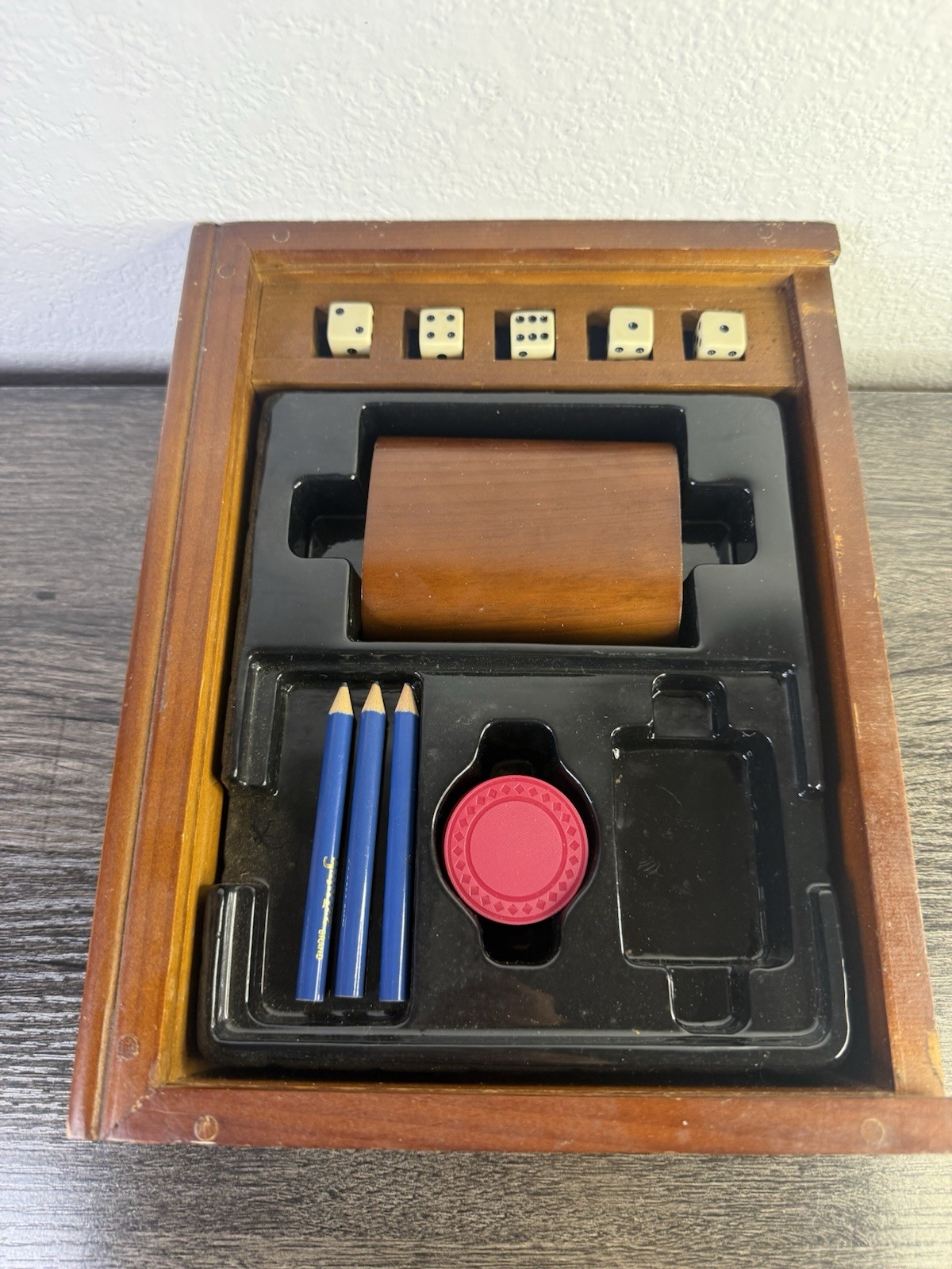 Yahtzee Bookshelf Edition Wood Box 2005 Game. Read Details.