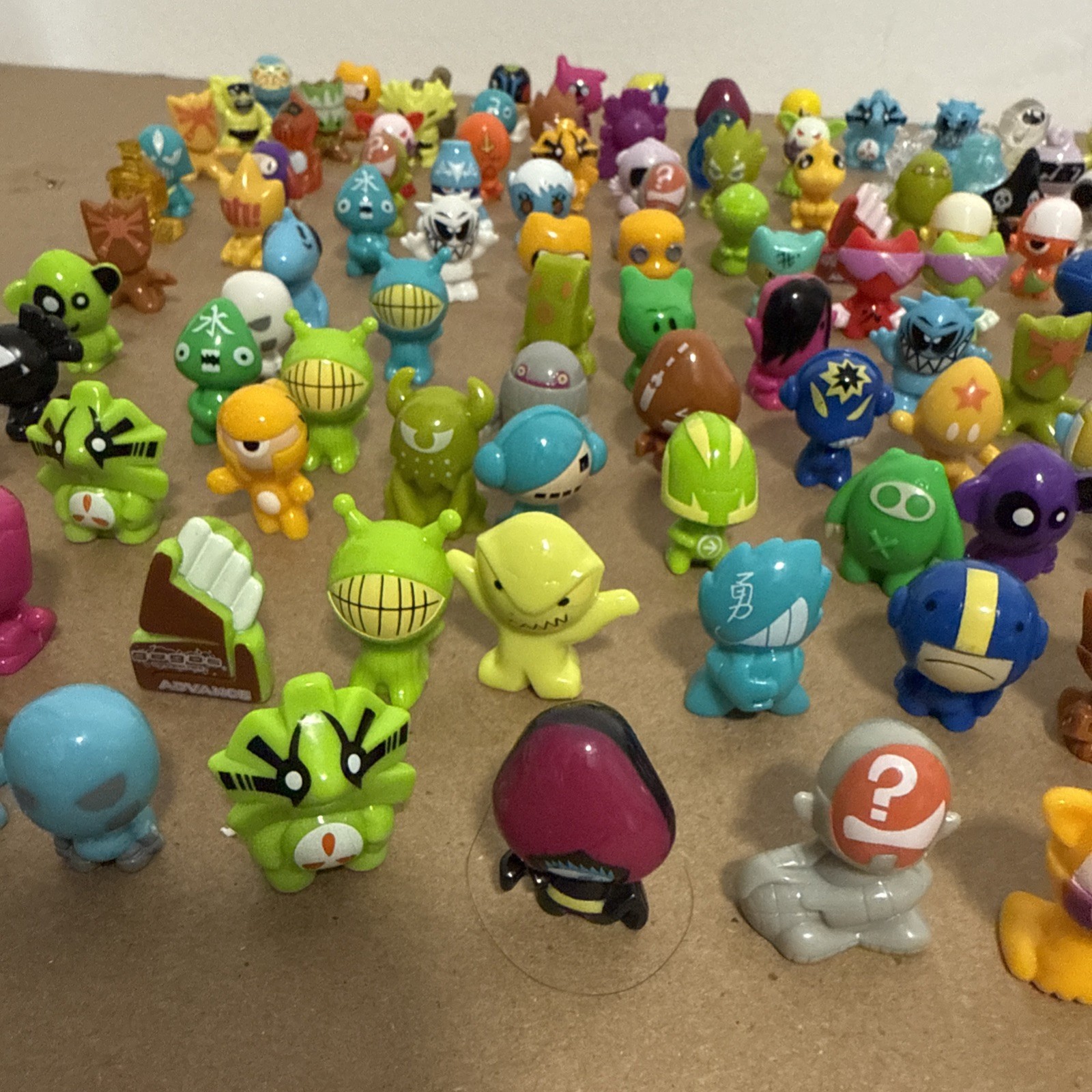 Gogo Crazy Bones Lot Of 150 Figures