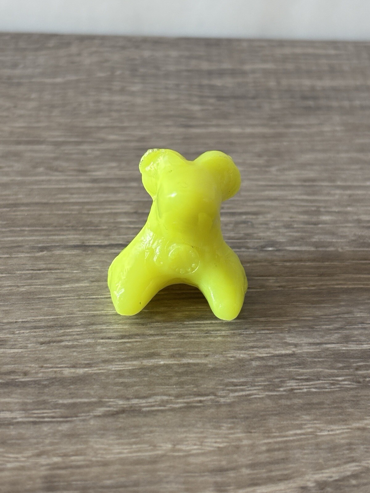 Gogo’s Crazy Bones Classic #16 The Fly in Yellow Color Preowned