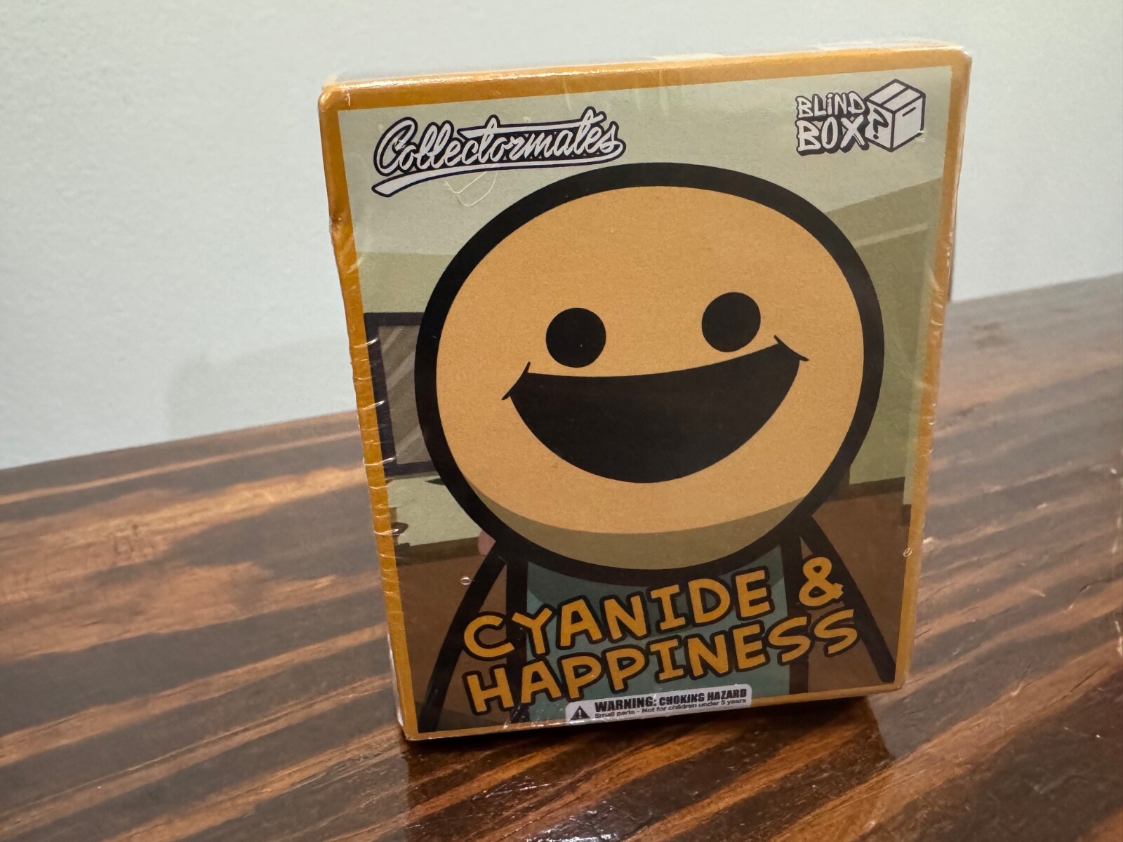 Master Dater: Big Love Edition Cyanide & Happiness Game + Blind Box figurine