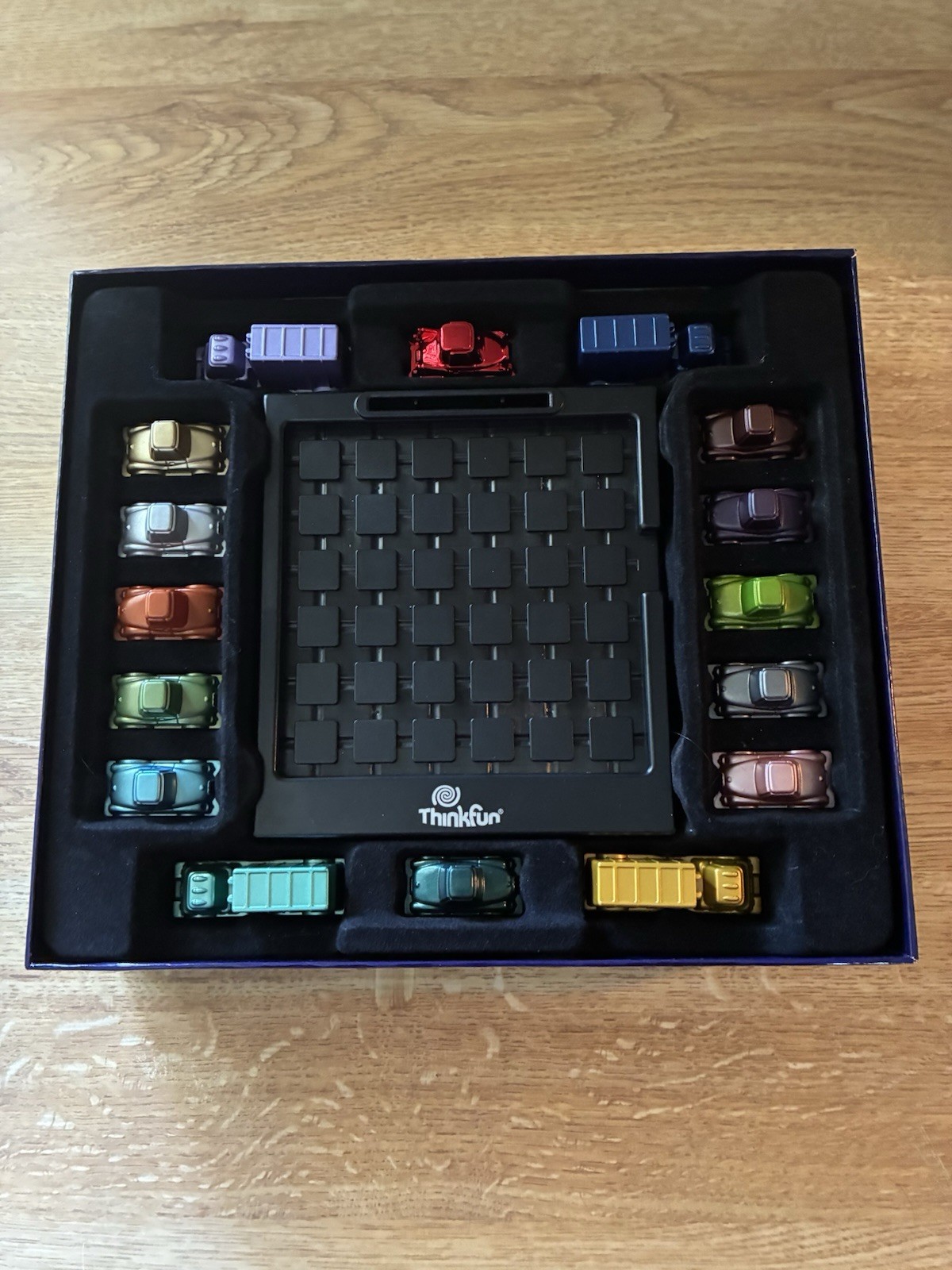 ThinkFun Rush Hour Deluxe Edition Sliding-Block Game Cars New Other 2010