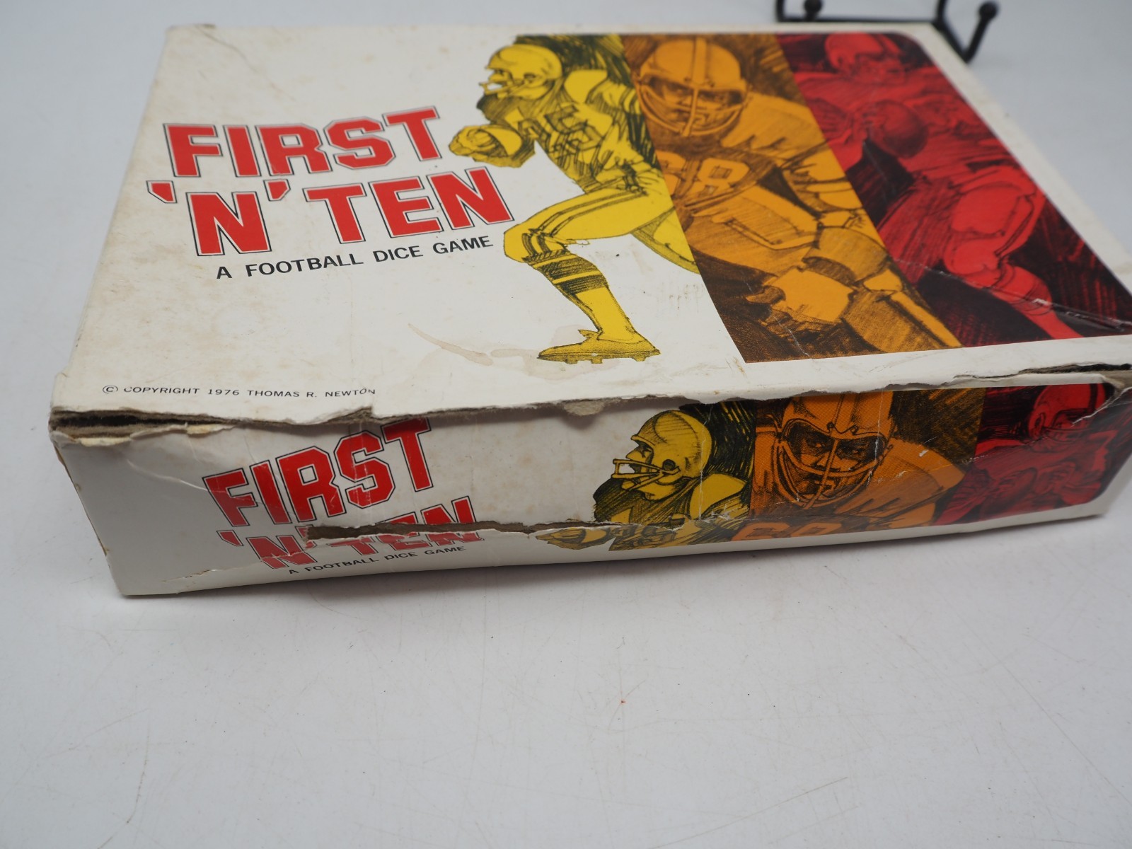 1976 First ’N’ Ten Football Dice Game Complete w/ Packer Bear Viking TD Contest
