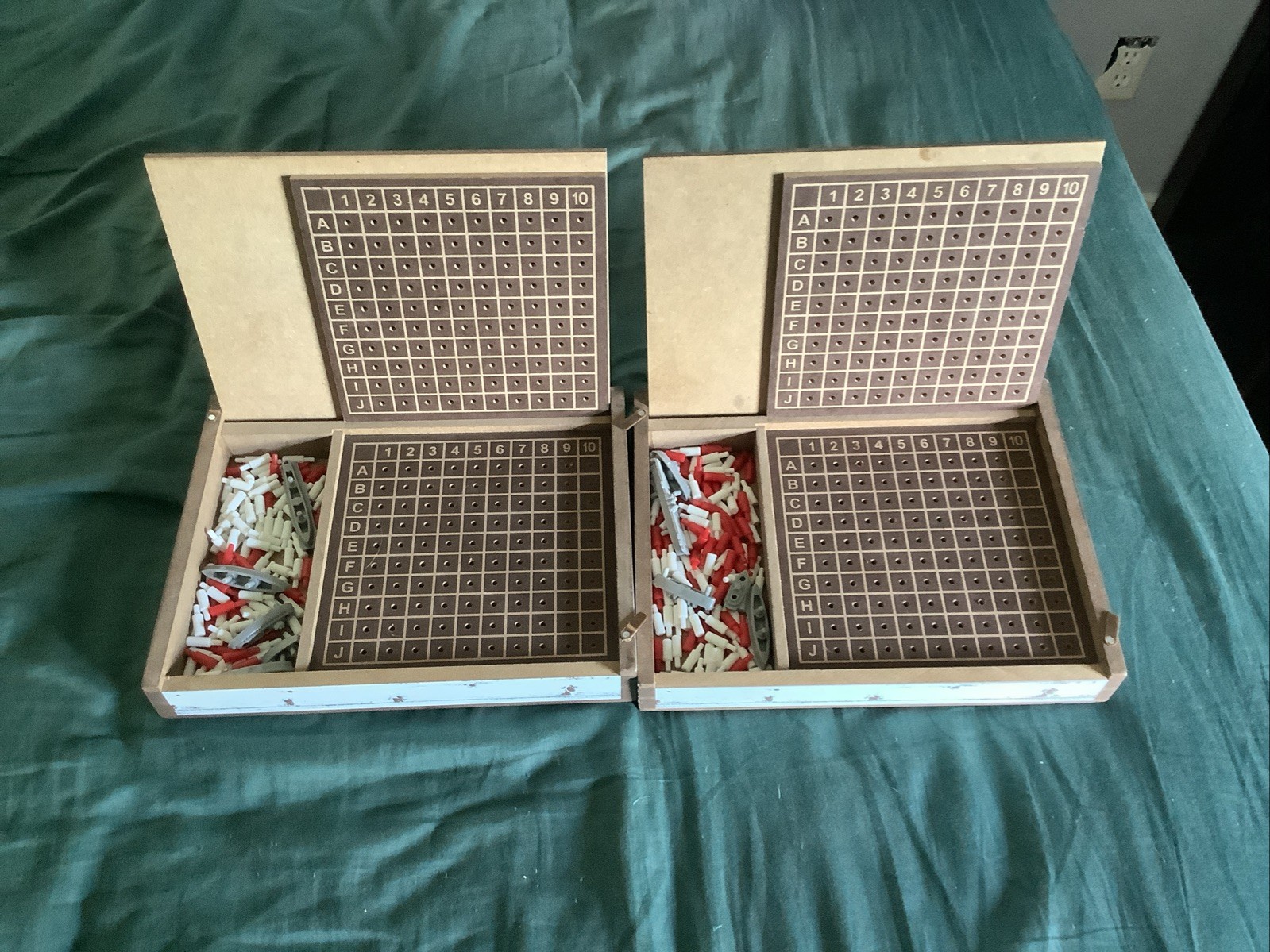 Lot Of 5 Board Games, Tribond, Smash Up, Munchkin, Battleship, Expl. Kittens