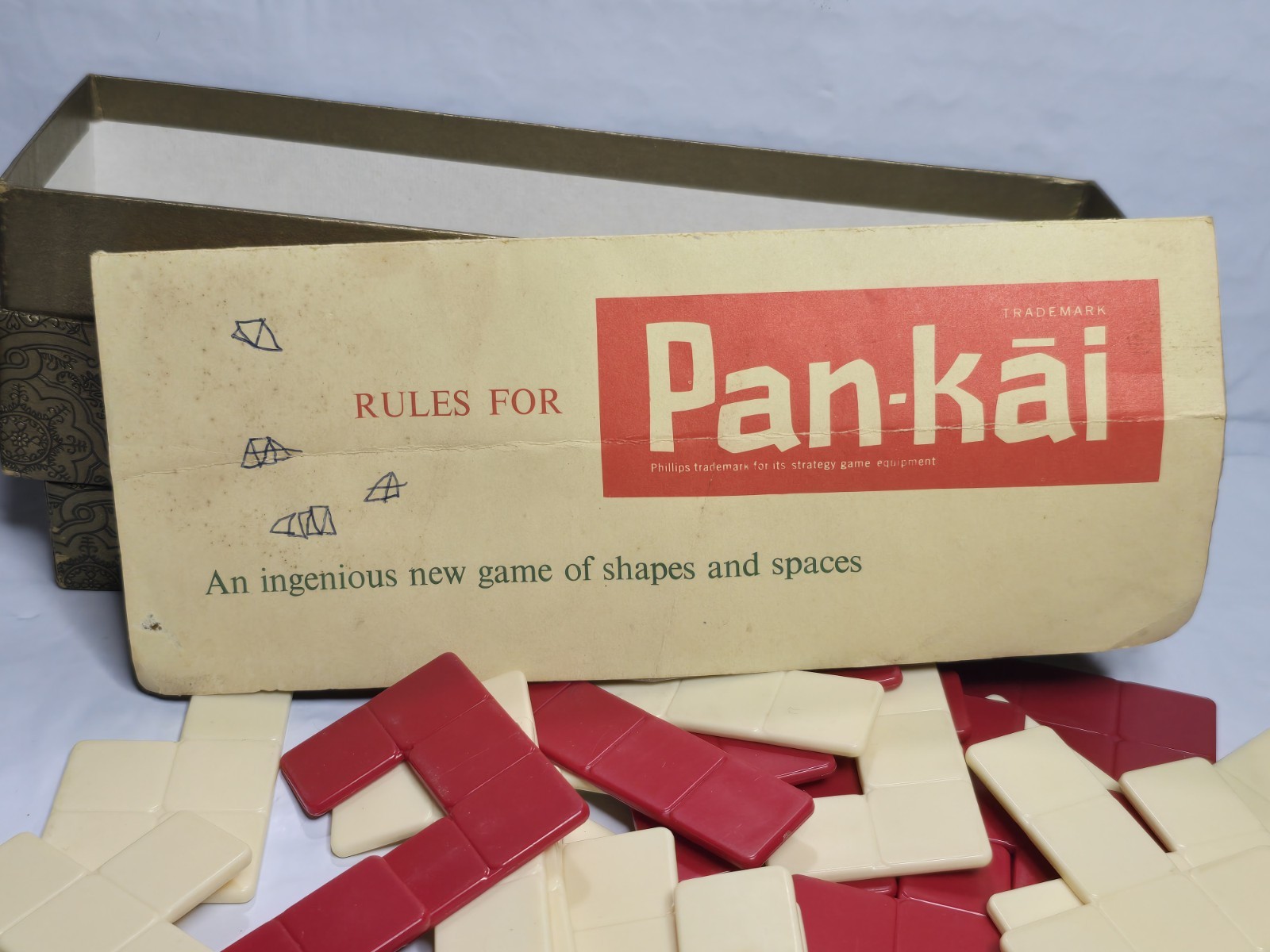 Phillips Strategy Games Pan-Kai 1961 vintage board game ages 10 to adult
