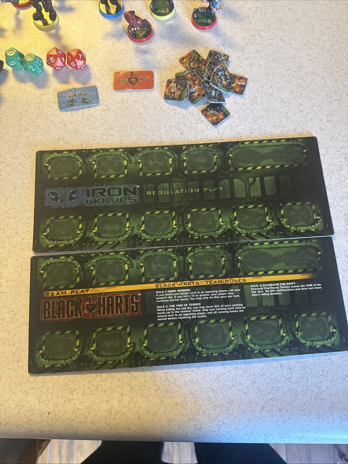 Milton 2003 BATTLE BALL Football Game Replacement Parts 20 Players Dice Cards ++