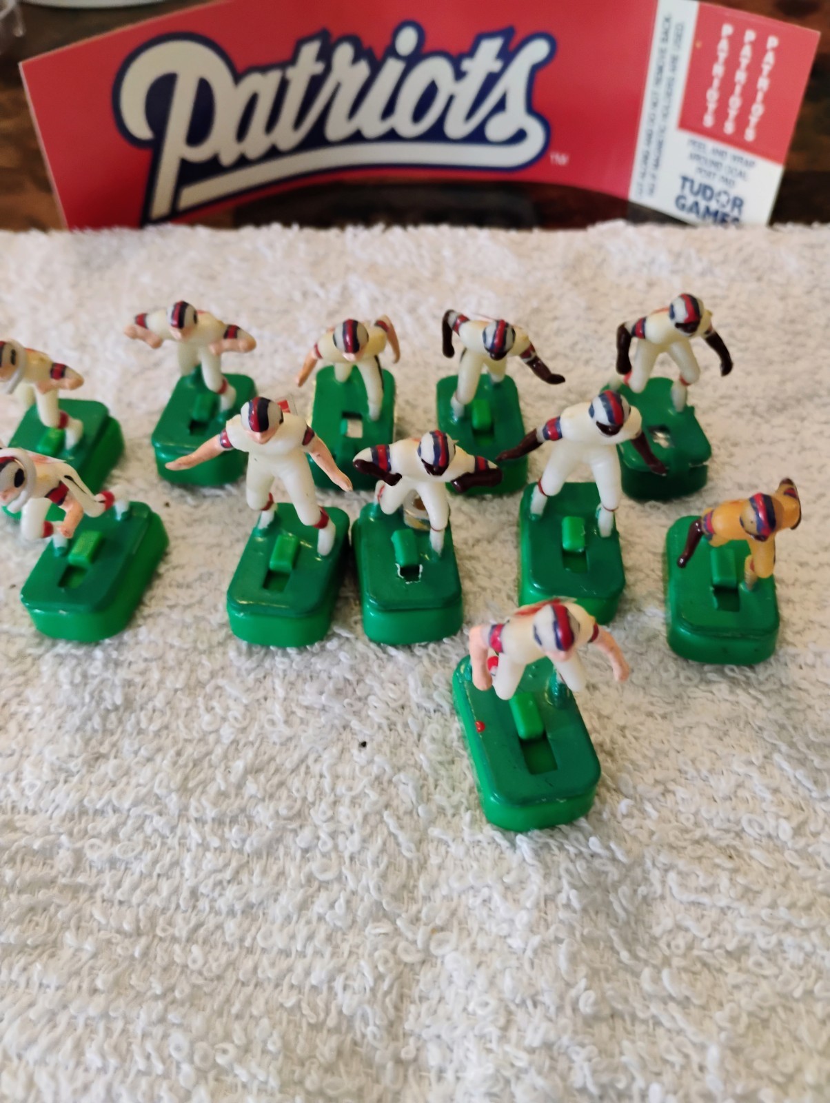 HONG KONG PATRIOTS WTJ WT SHOES COMES WITH BASES AND STICK I WILL REMOVE THE NUT