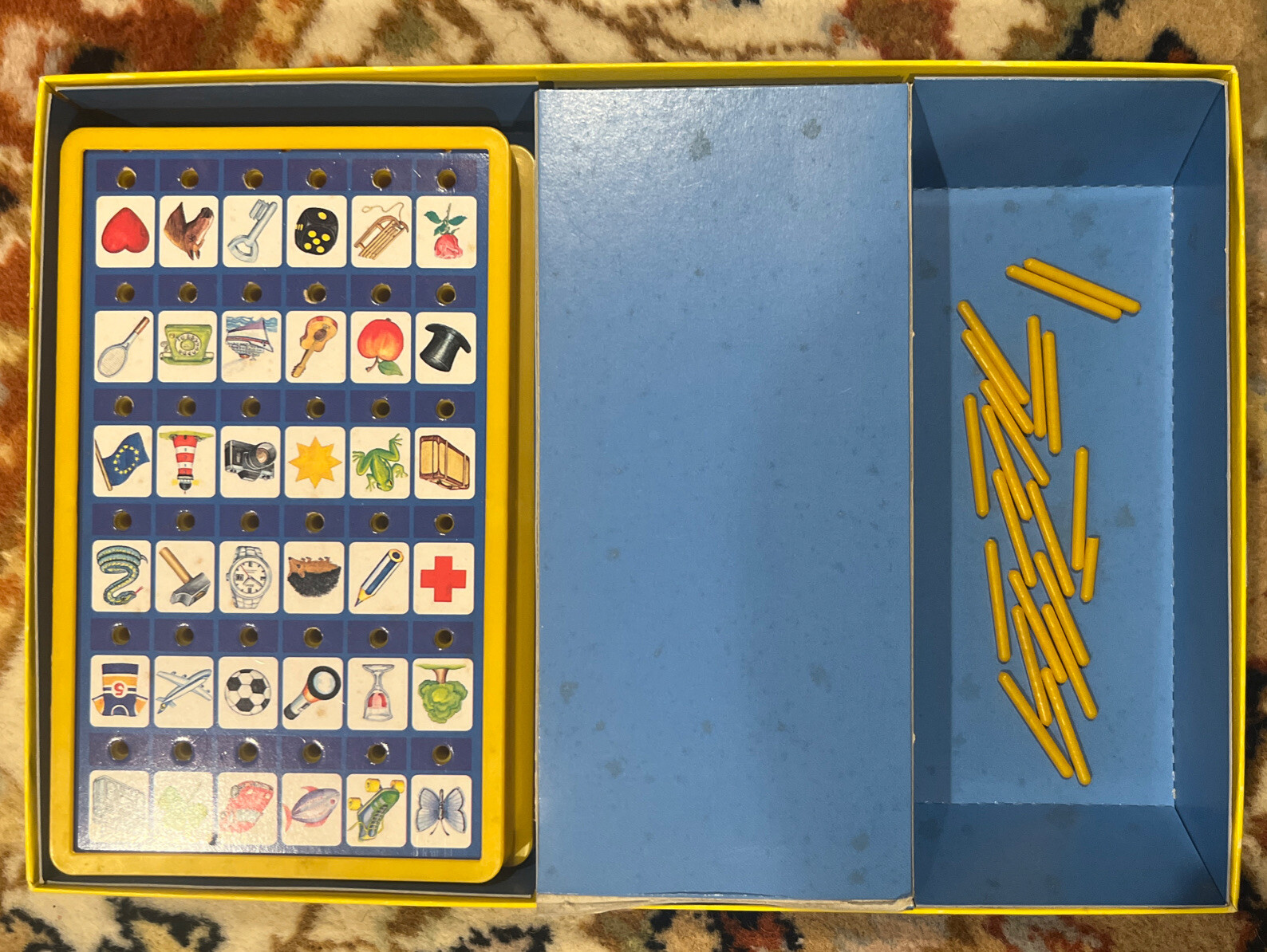 1997 Ravensburger Instant Recall Travel 36 Object Memory 2 Game Boards