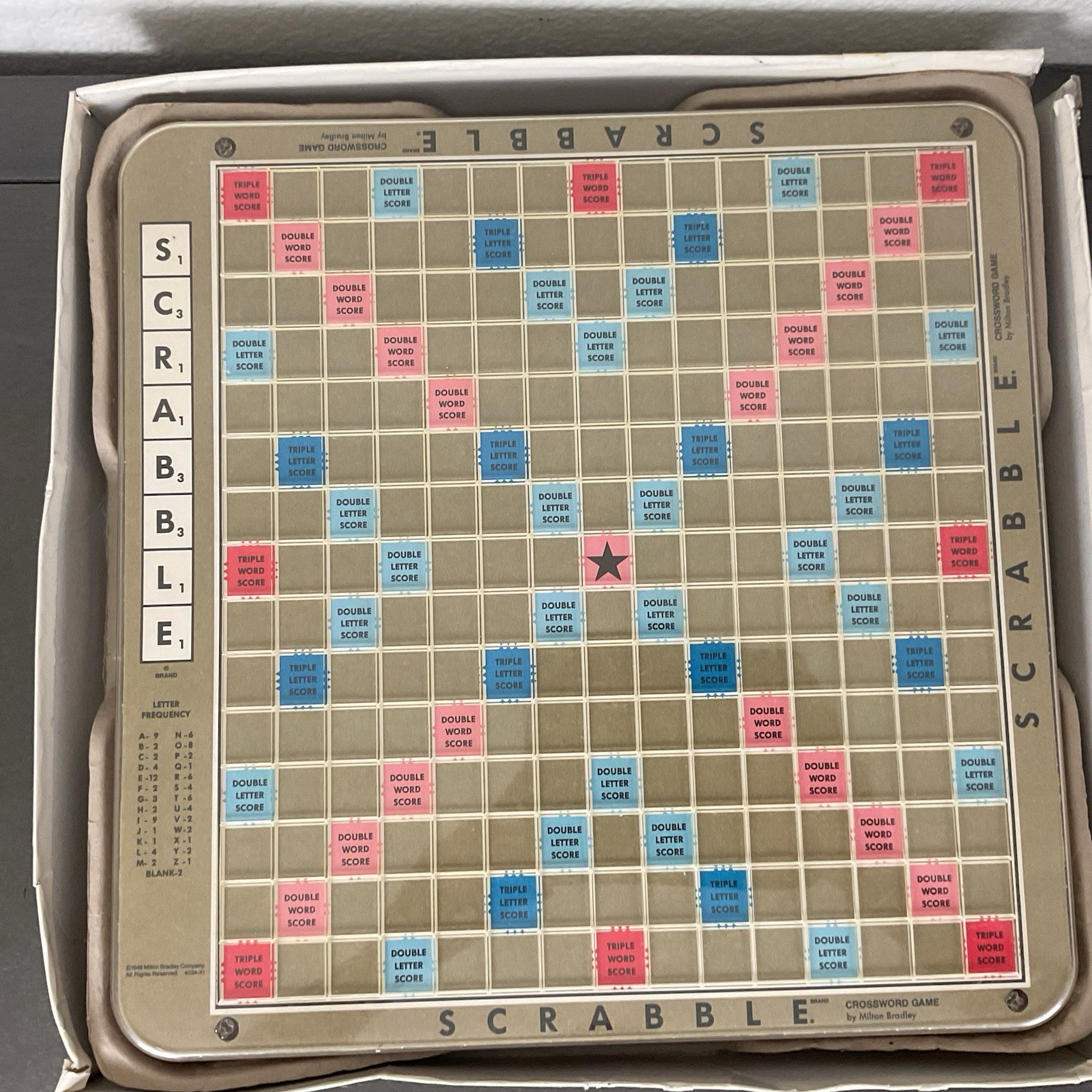 VTG Scrabble Deluxe Edition Rotating Turntable Wood Tiles 1989 MB Incomplete