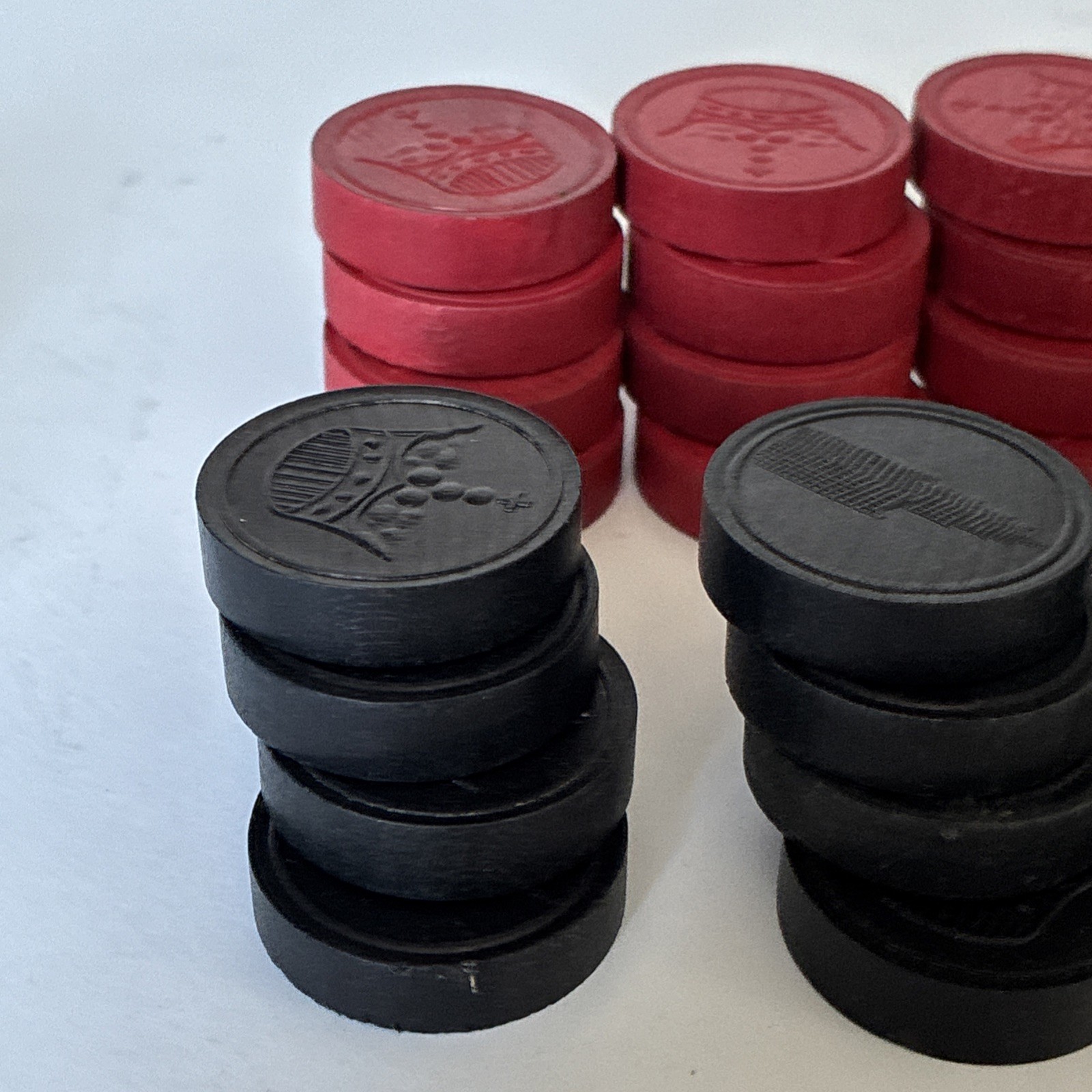Vintage Wooden Crown Checker Pieces 12 Red / 13 Black (1 Globe & Stars) No Board