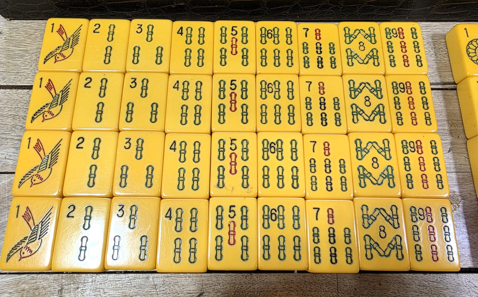 Vintage Cardinal Mahjong Set 144 Bakelite Tiles 4 Trays Rare Outstanding set!