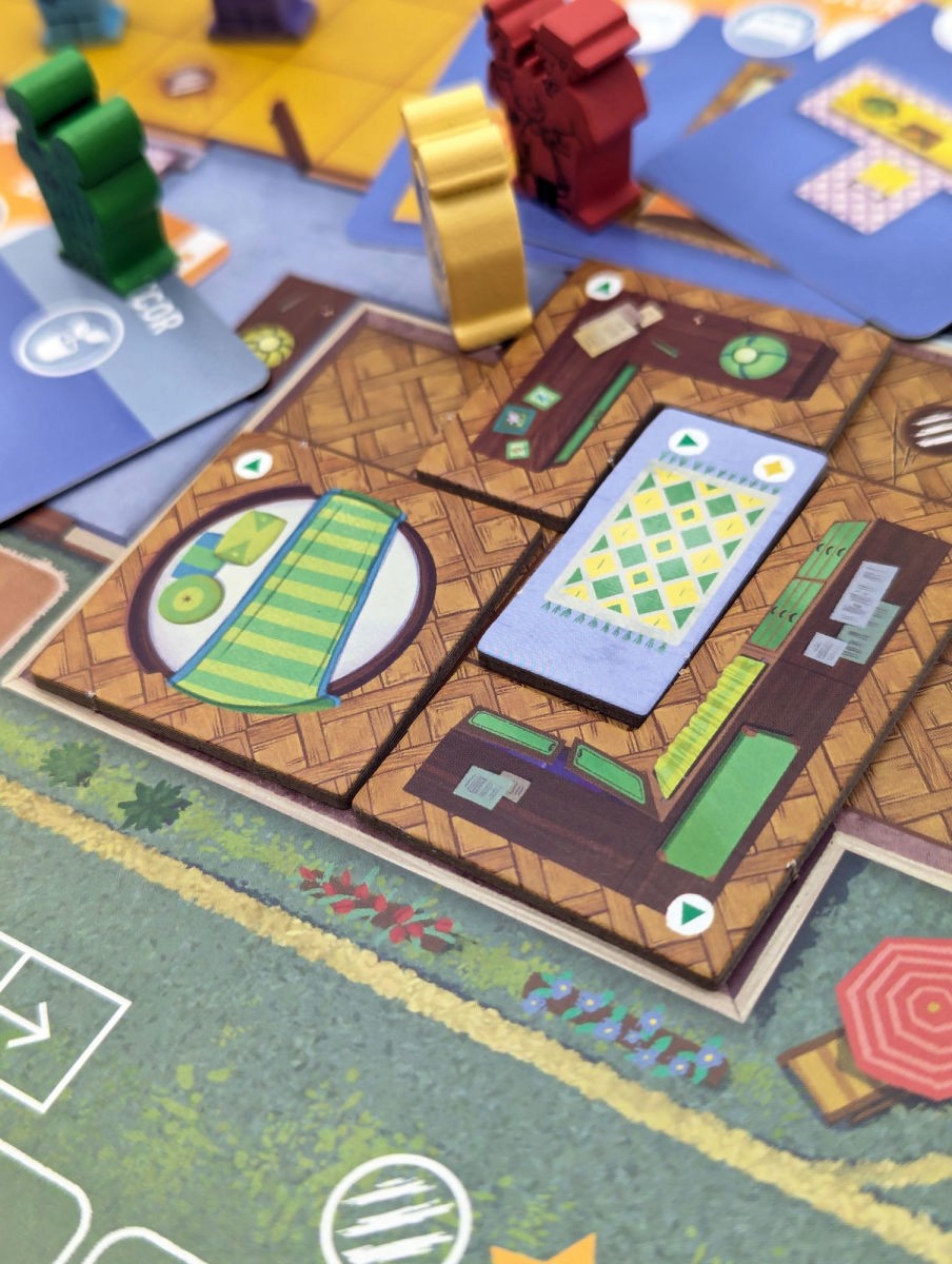 Happy Home Board Game Alley Cat Games 2-5 Players Strategy Tile Game New