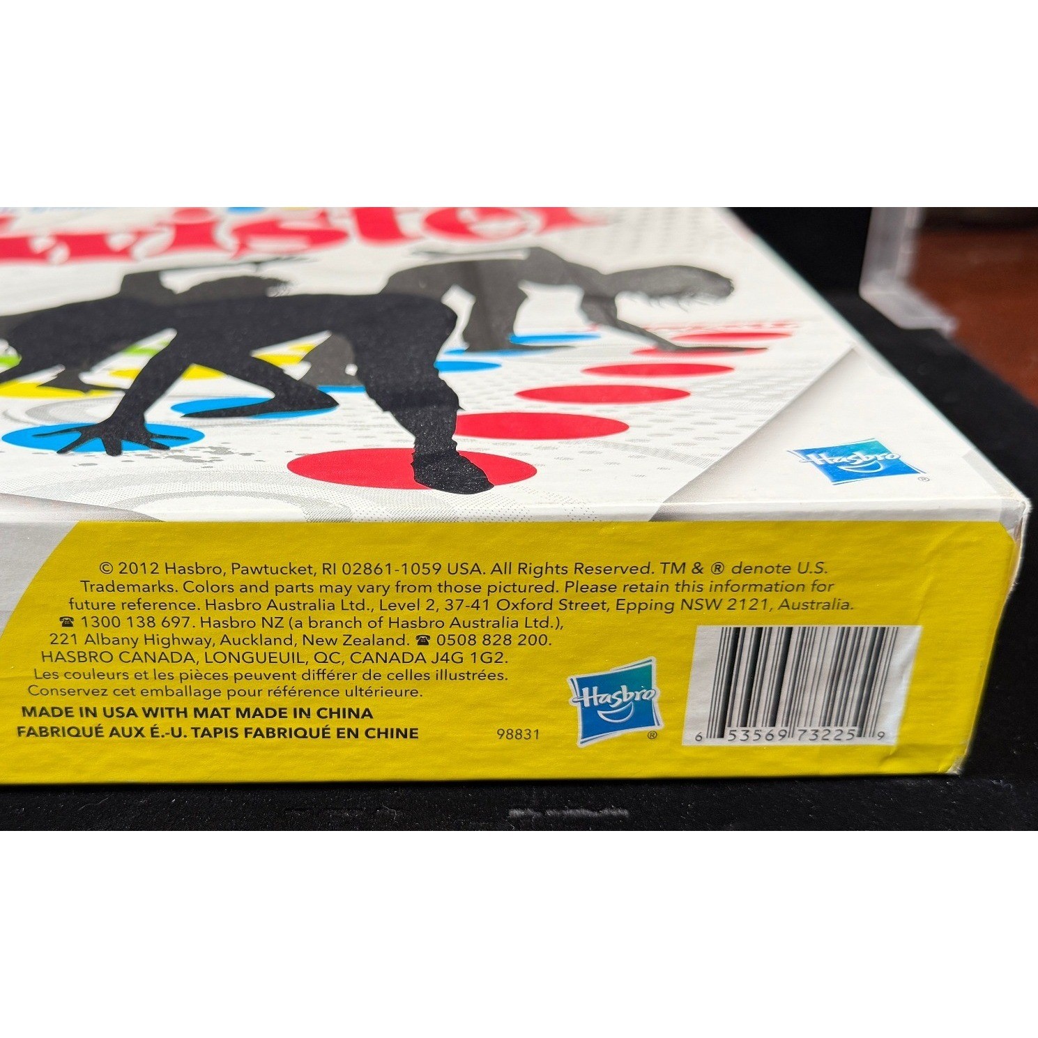 Hasbro Twister Game 2012 Edition Classic Party Floor Game 98831 Complete