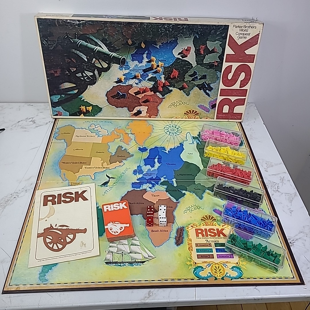 1975 Risk Board Game Parker Brothers Complete With Instruction Manual