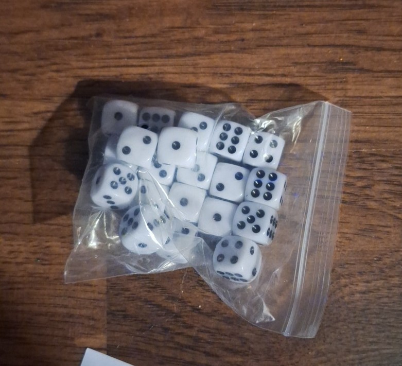 Liar’s Dice – Guinness Pub Game Series 2019 Open Box