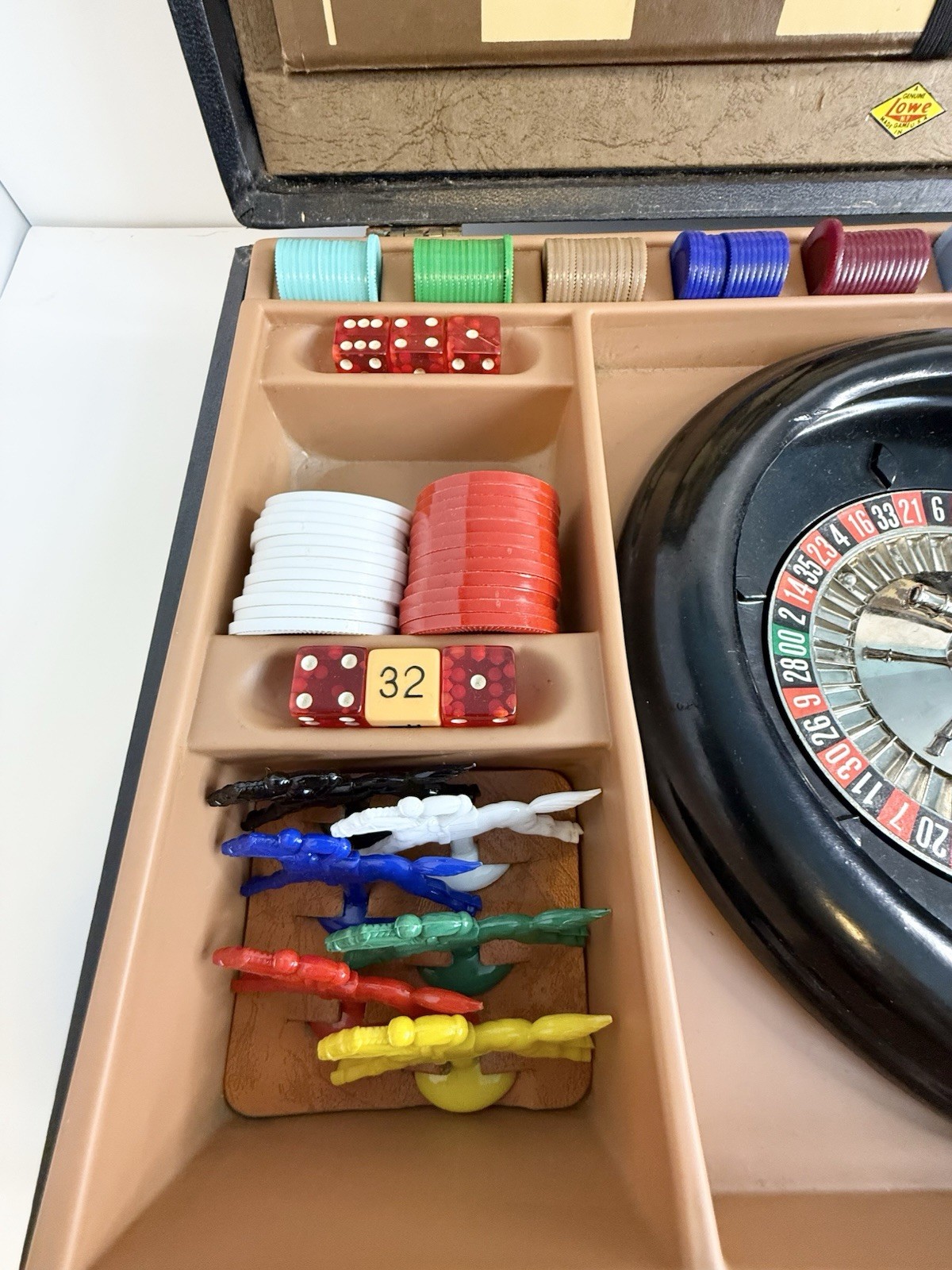1944 E.S. Lowe Family Fun Board Gambling Casino Games Set Suitcase INCOMPLETE