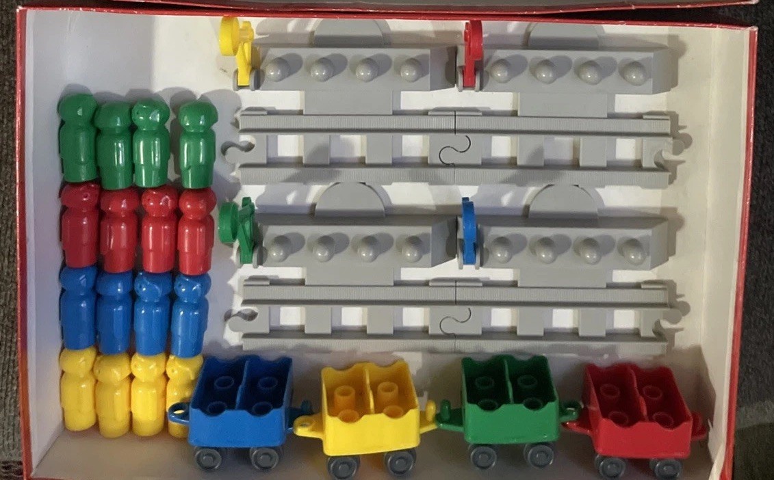 Chateau Color Train game Children’s Game Learn, Count, Recognize Colors Complete