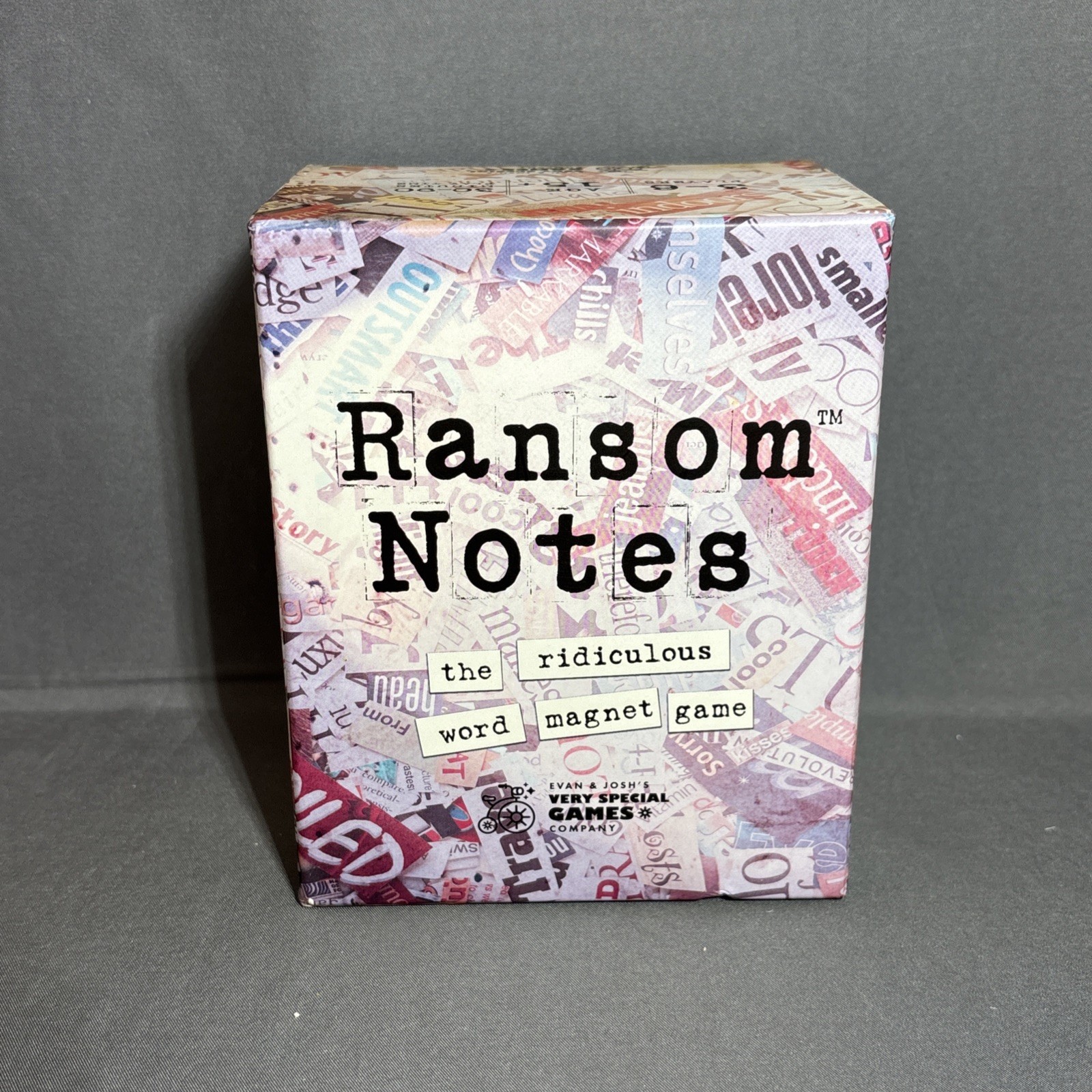 NEW Ransom Notes Ridiculous Word Magnet Board Game Unopened Charty Party 2023