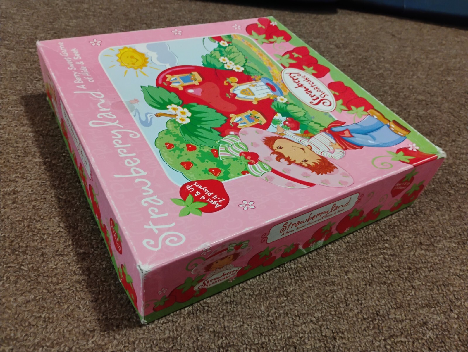 Vntg 2003 Strawberry Shortcake Strawberryland Berry Sweet Board Game Hide & Seek