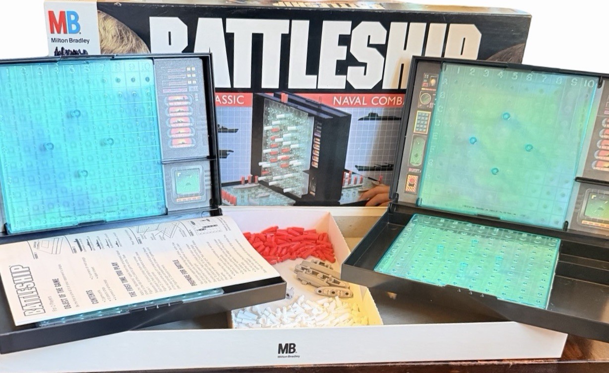 1990 Milton Bradley Battleship Board Game Complete Classic Naval Combat #4730