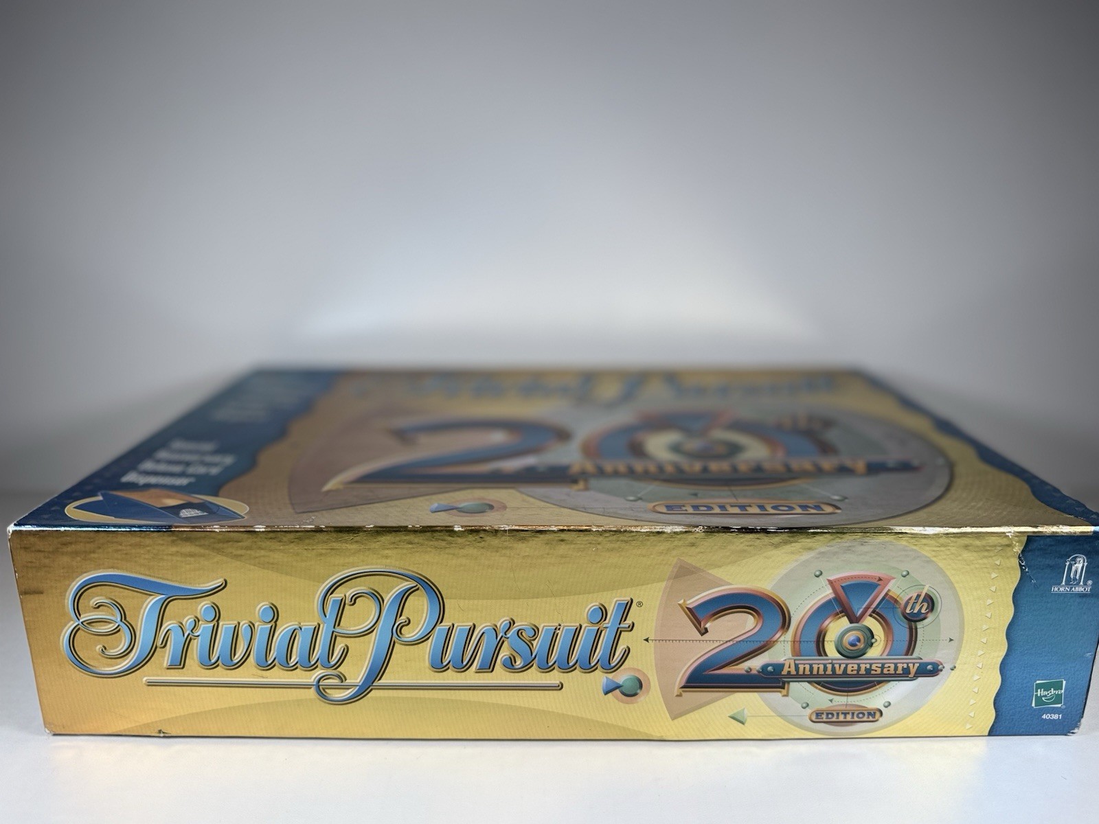 Trivial Pursuit 20th Anniversary Edition Board Game Complete