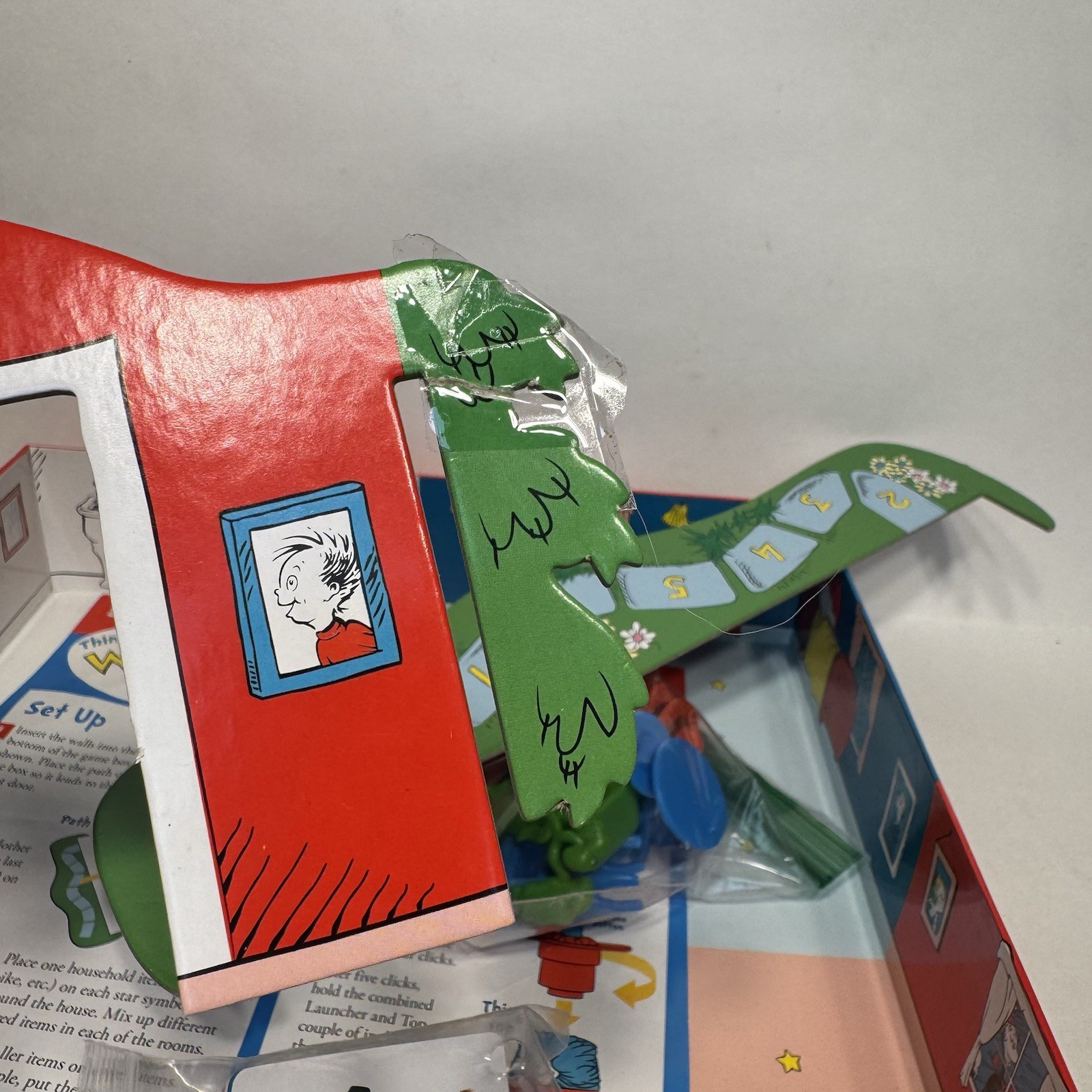 Dr. Seuss Whirly Fun Game Near COMPLETE Wonder Forge 2016 Cat in the Hat Read